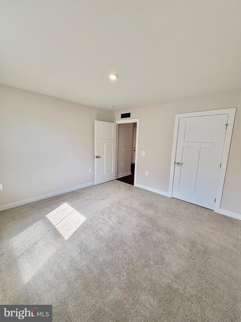 73 Perspective Pl Property Photo 28