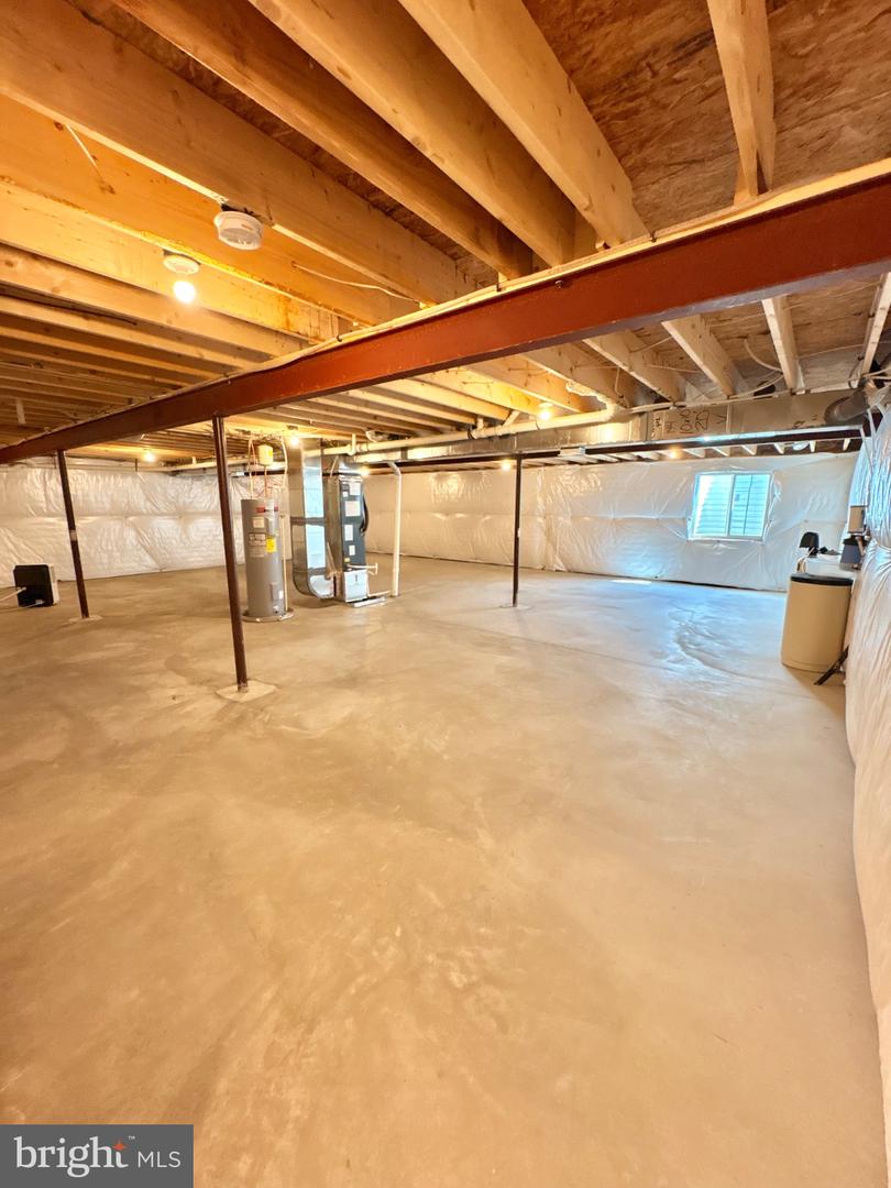 73 Perspective Pl Property Photo 32