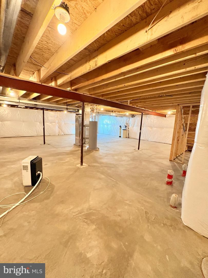 73 Perspective Pl Property Photo 35