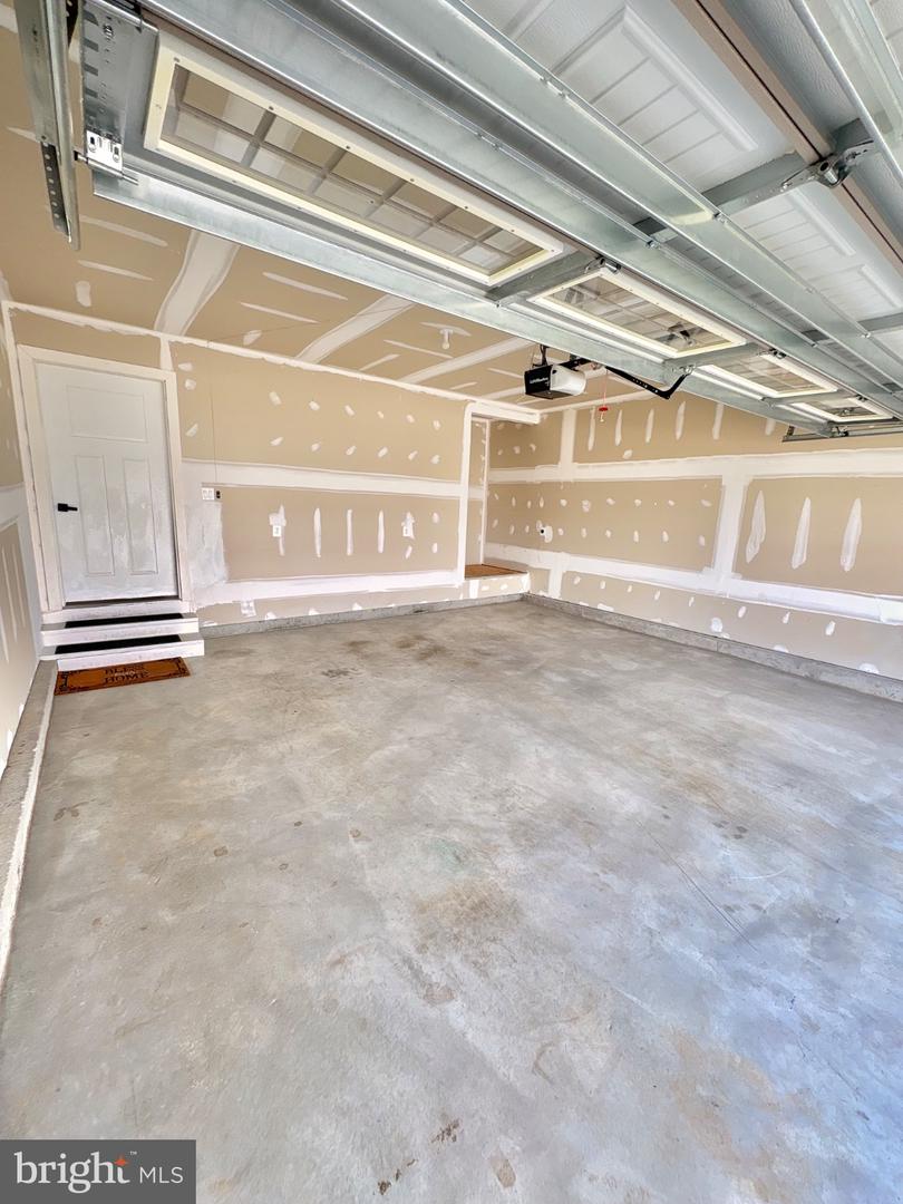 73 Perspective Pl Property Photo 39