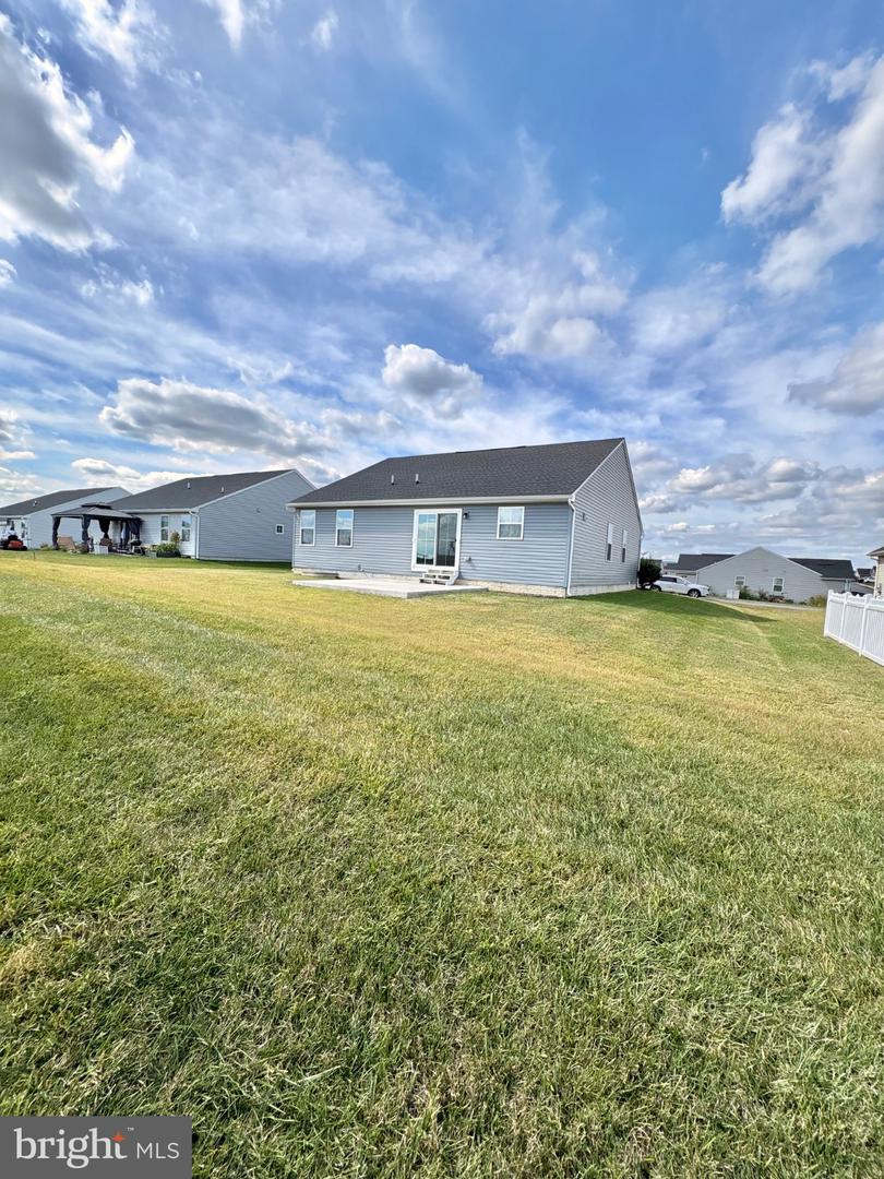 73 Perspective Pl Property Photo 47