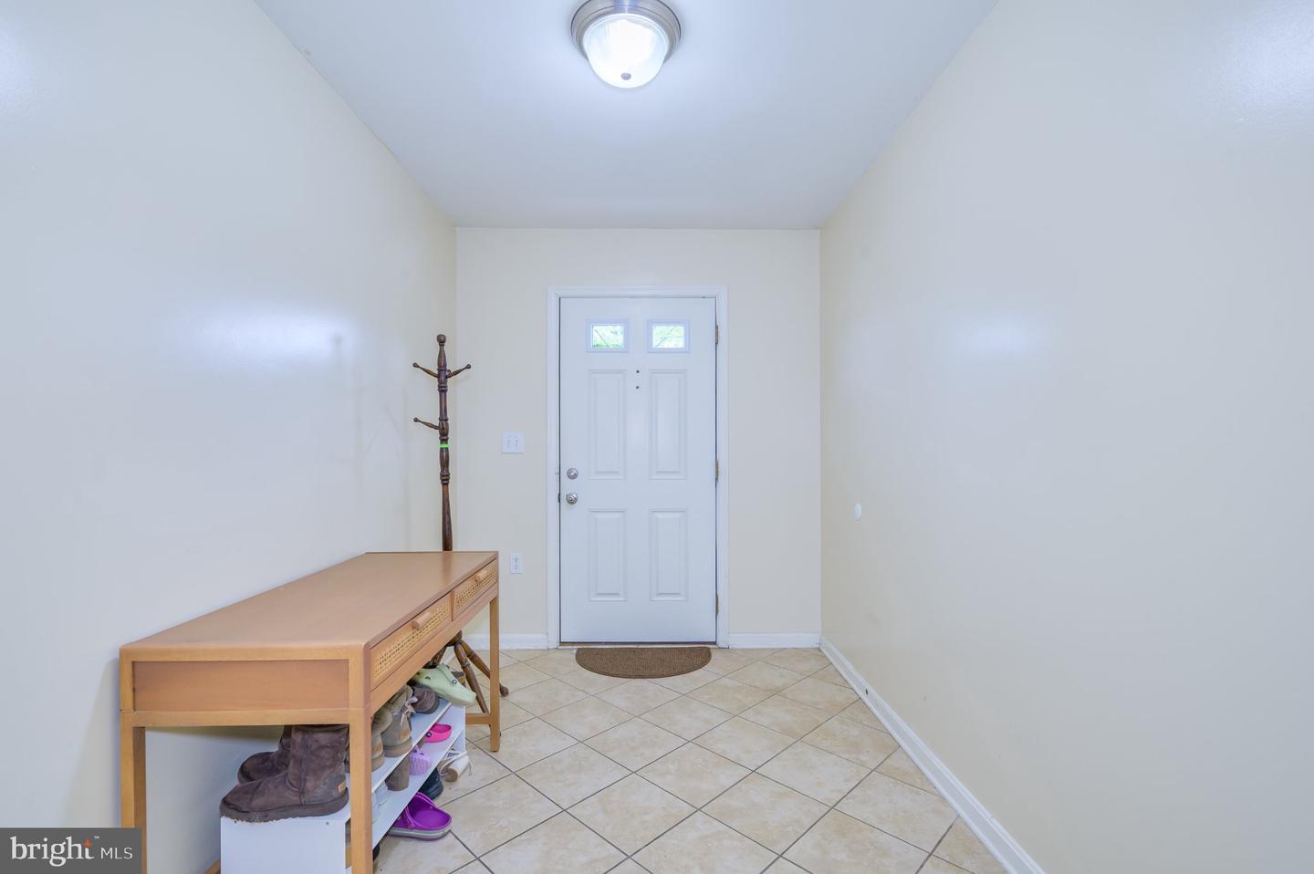 116 Casteel Dr Property Photo 6