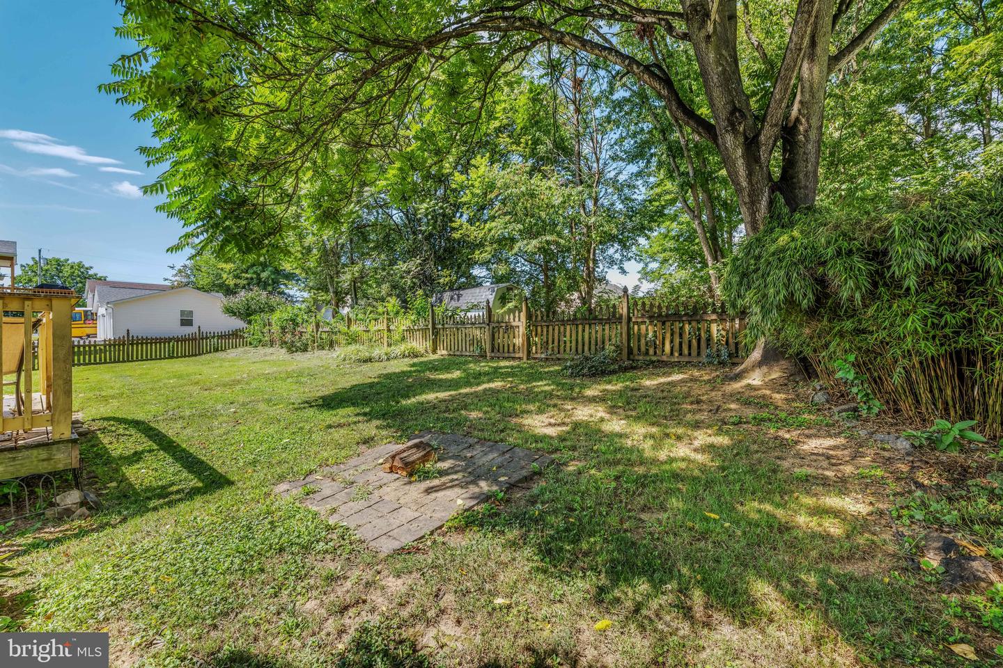 455 Willis Dr Property Photo 36
