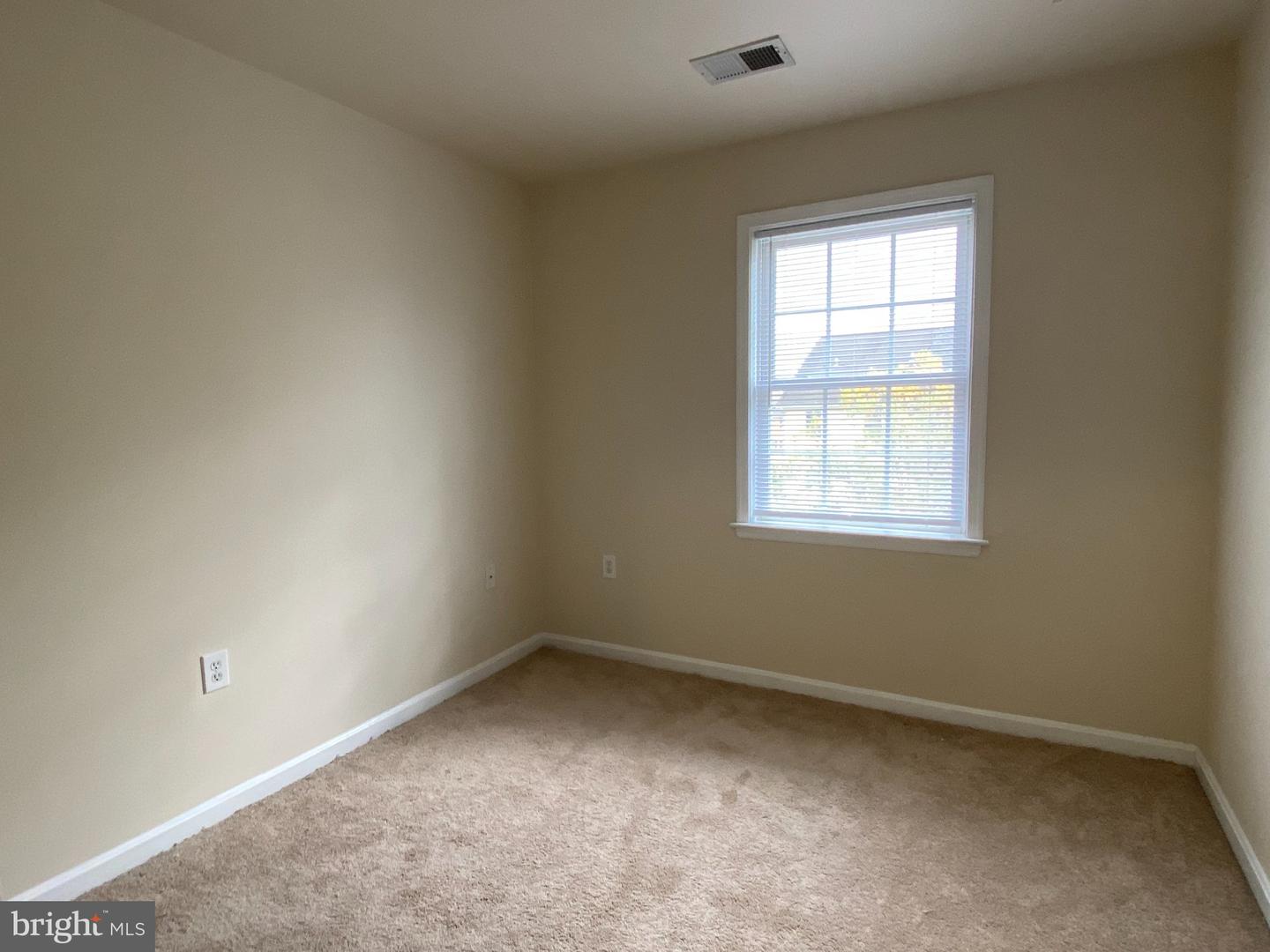 86 Effie Ln Property Photo 8