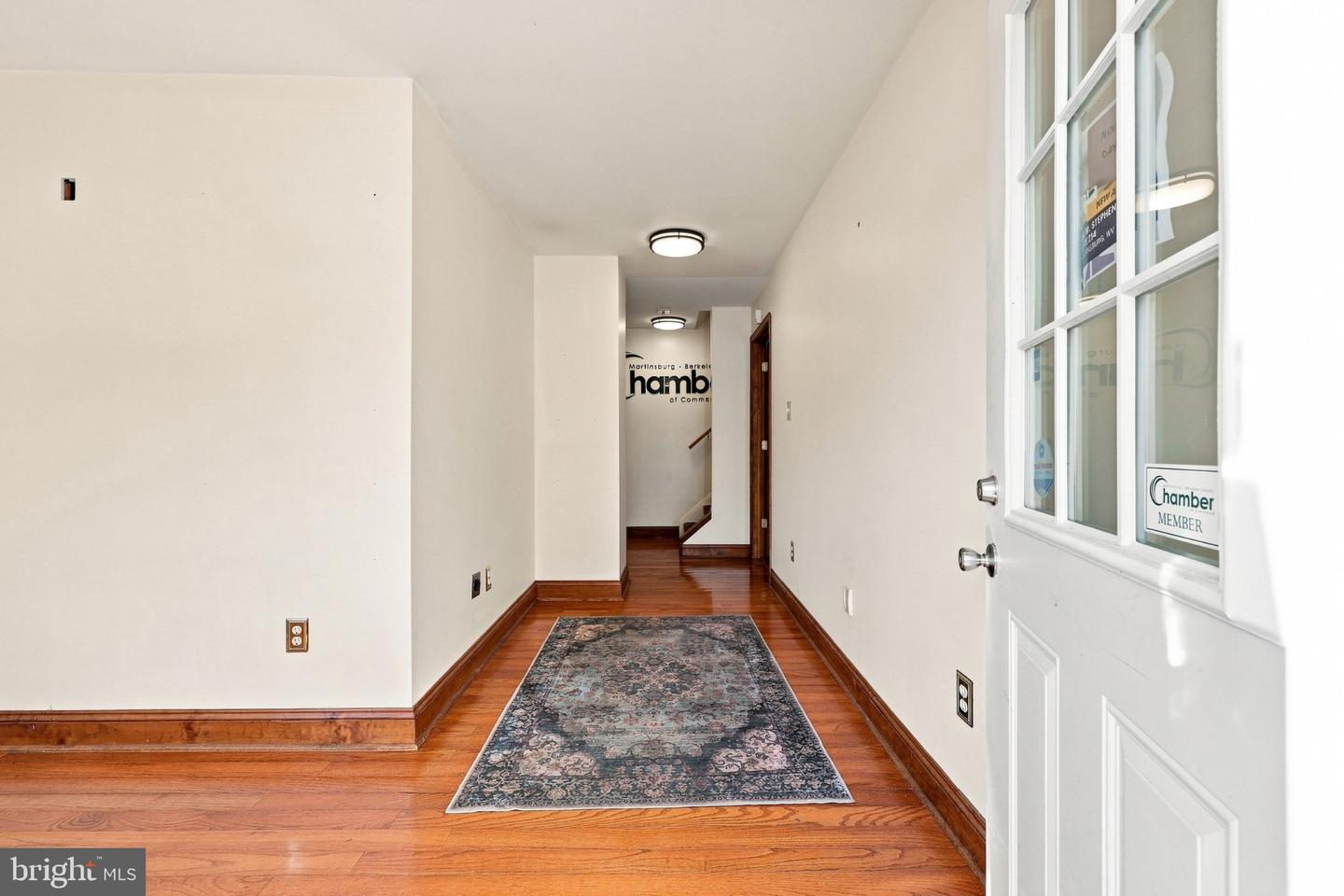 1800 W King St W #office Property Photo 7