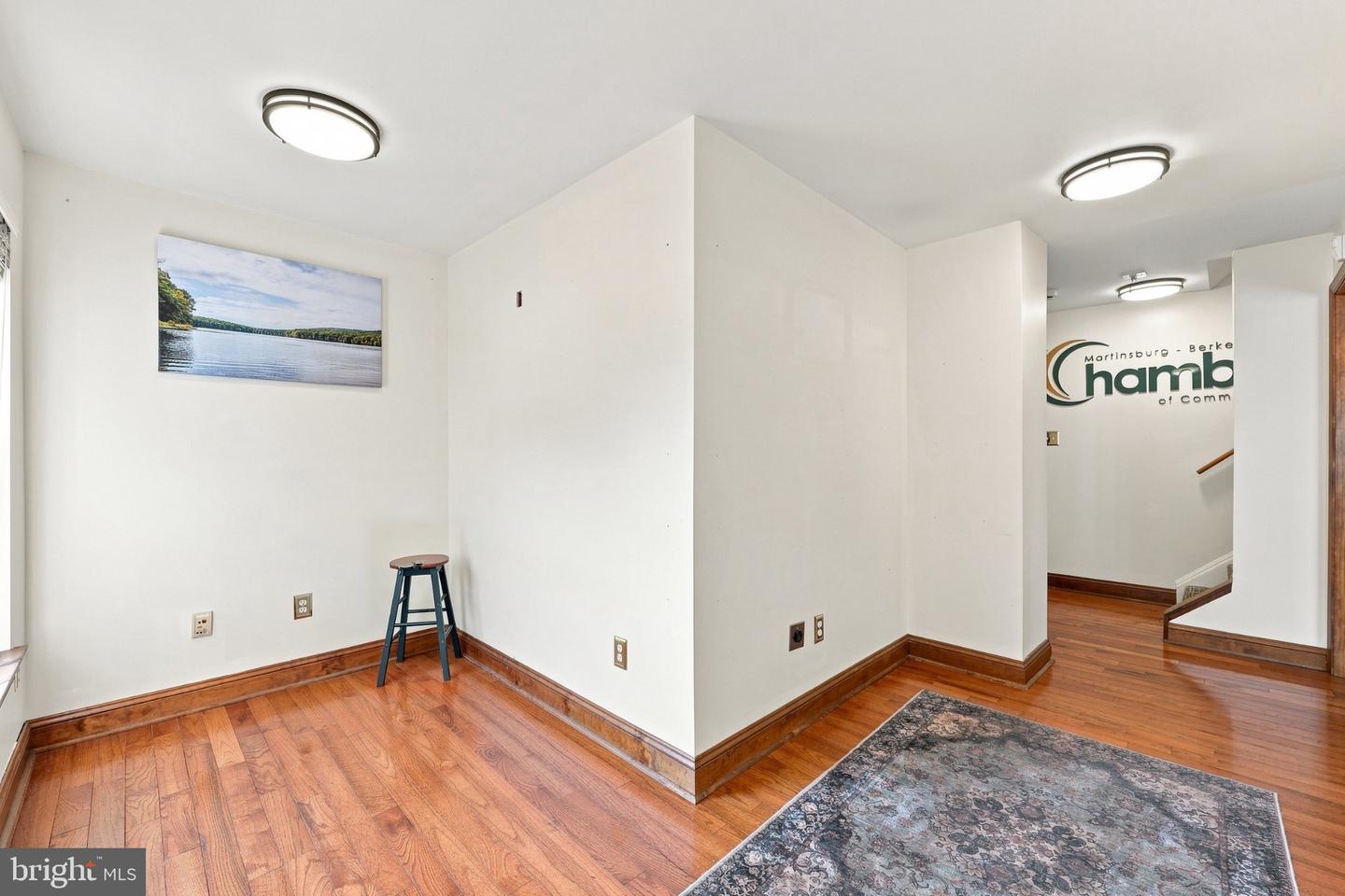 1800 W King St W #office Property Photo 8