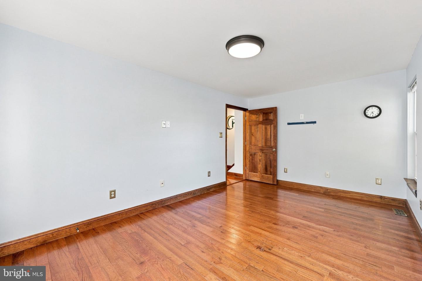 1800 W King St W #office Property Photo 12