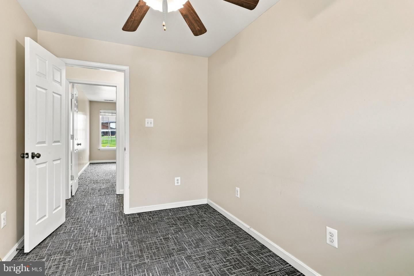 1800 W King St W #office Property Photo 25