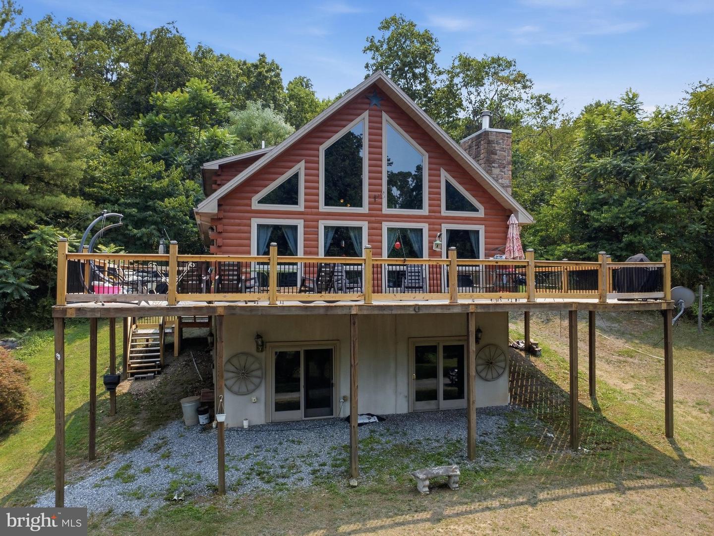 11181 Hedgesville Rd Property Photo 1