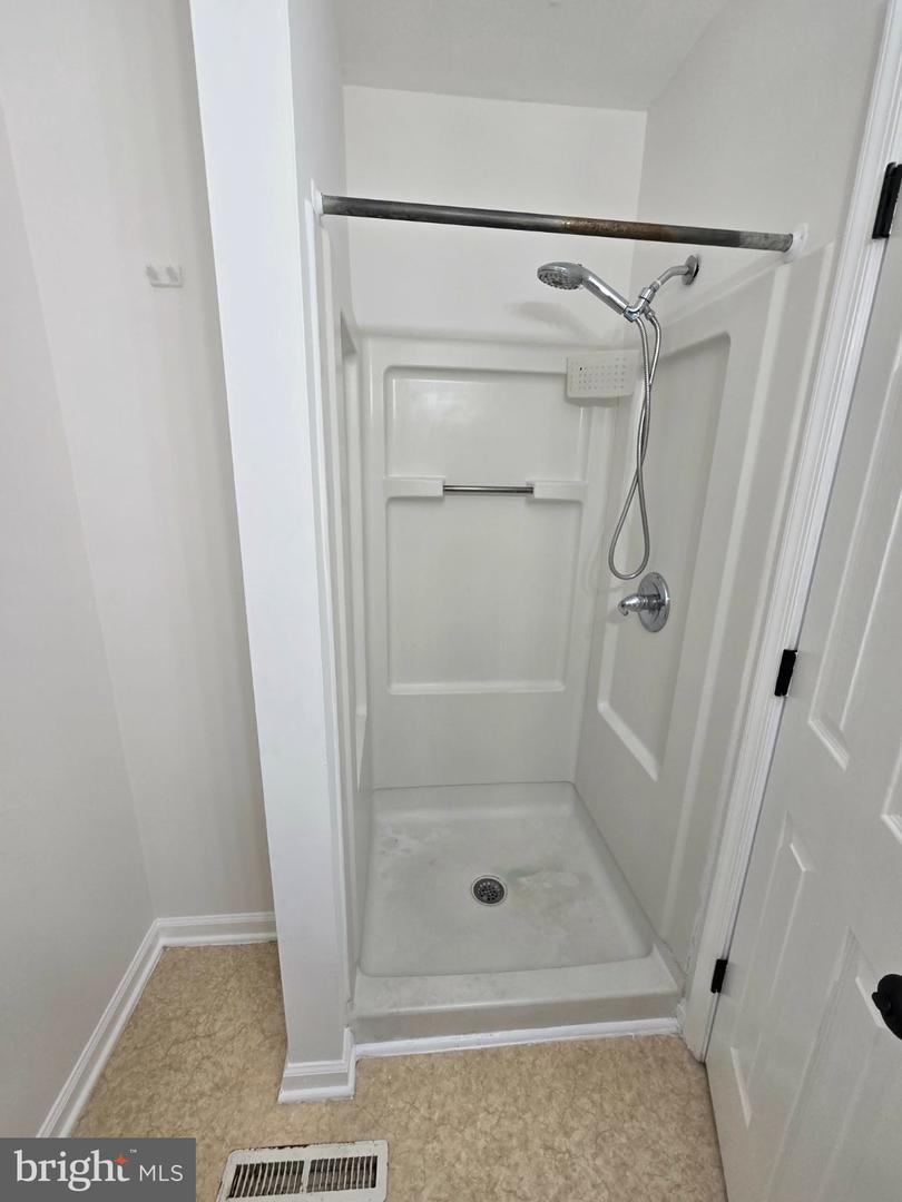 30 Waldeck Ct Property Photo 12