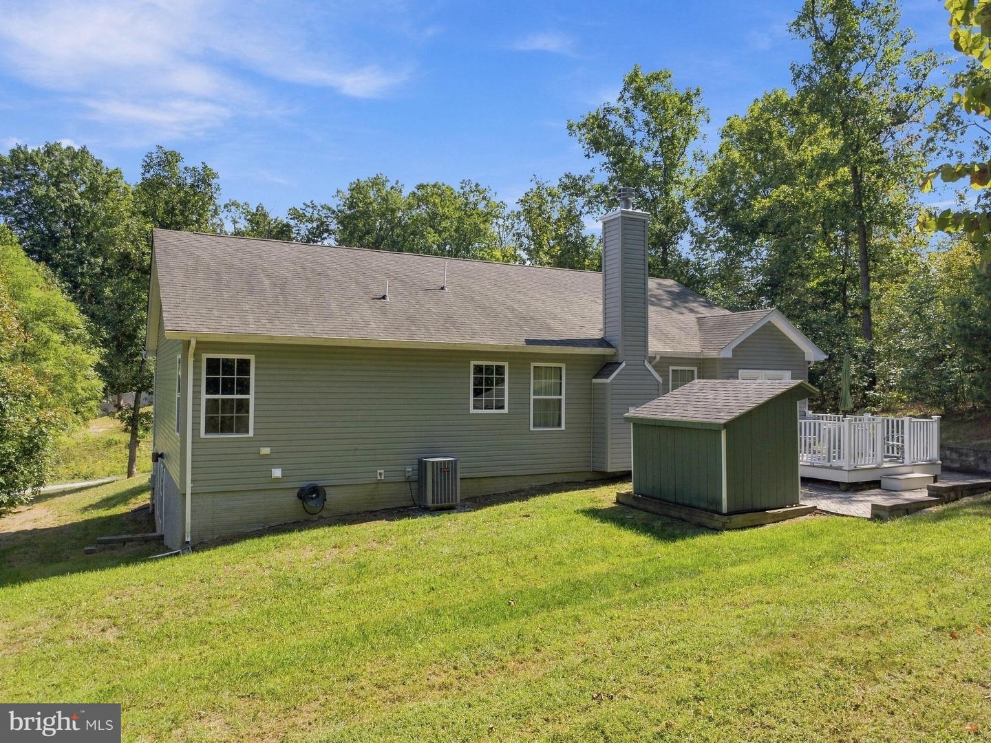 216 Executive Way Property Photo 4