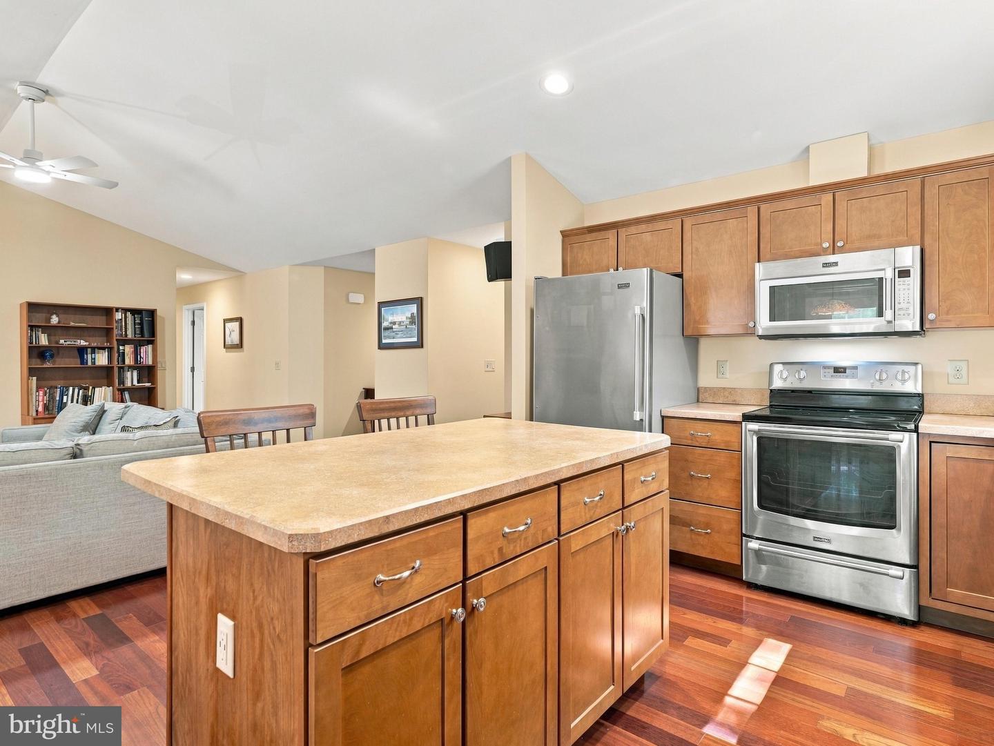 216 Executive Way Property Photo 10