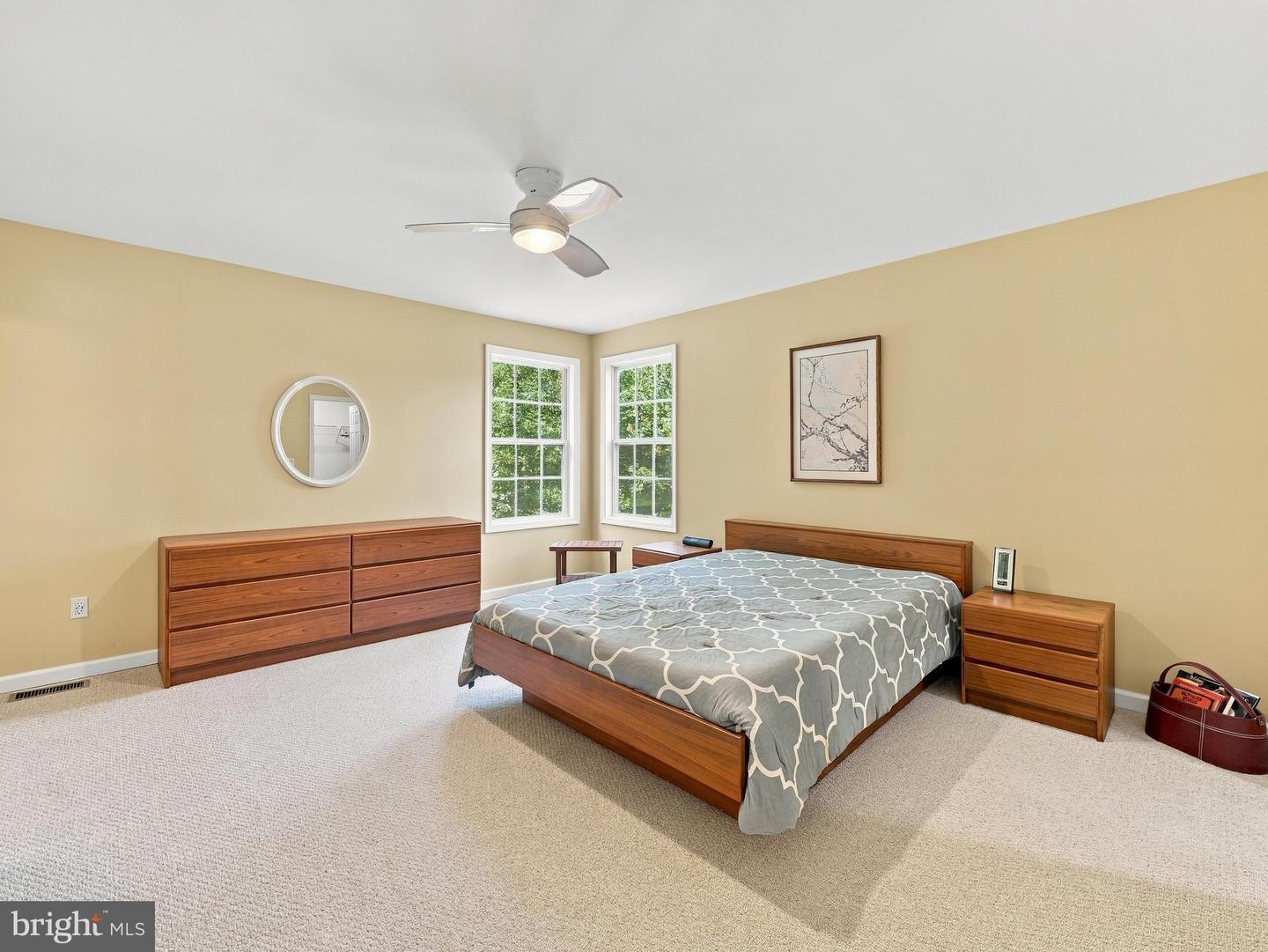 216 Executive Way Property Photo 17