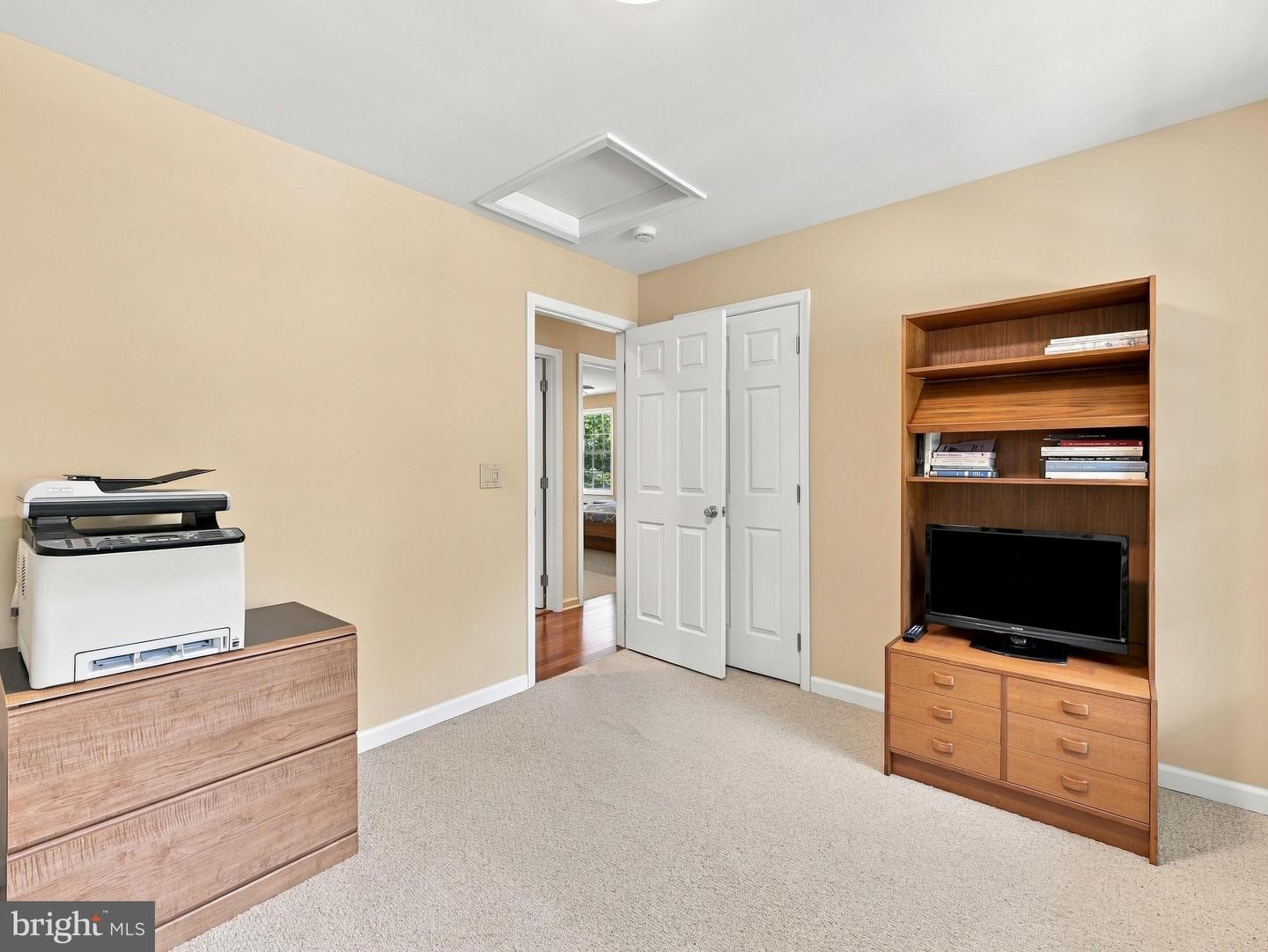 216 Executive Way Property Photo 25