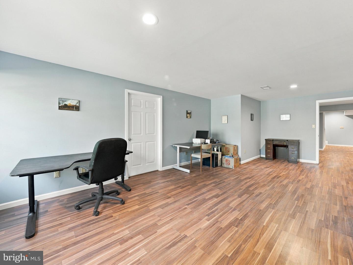 216 Executive Way Property Photo 33