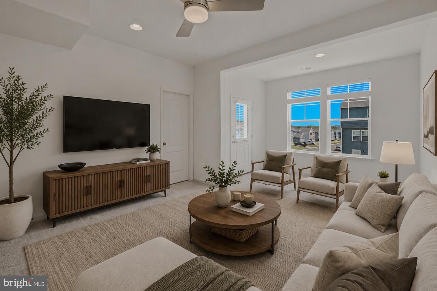 242 Charterhouse St Property Photo 4