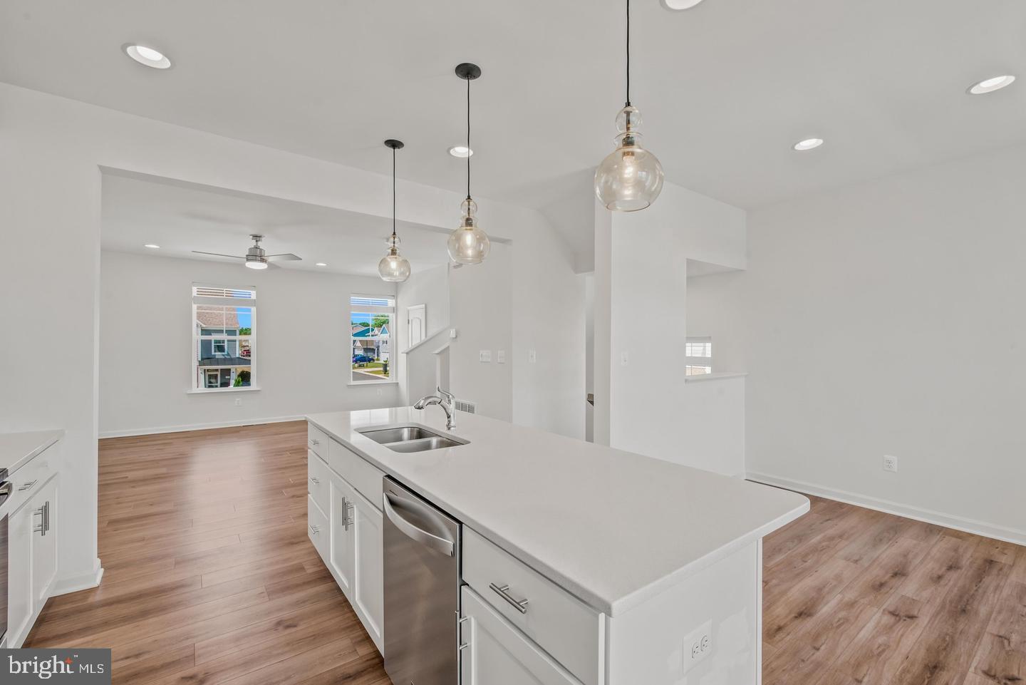 242 Charterhouse St Property Photo 16