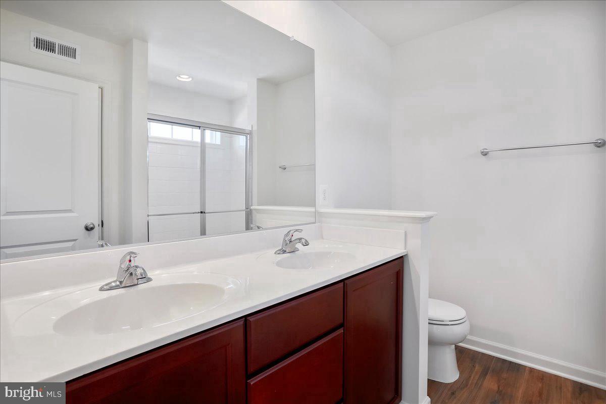 64 Stafford Pl Property Photo 15