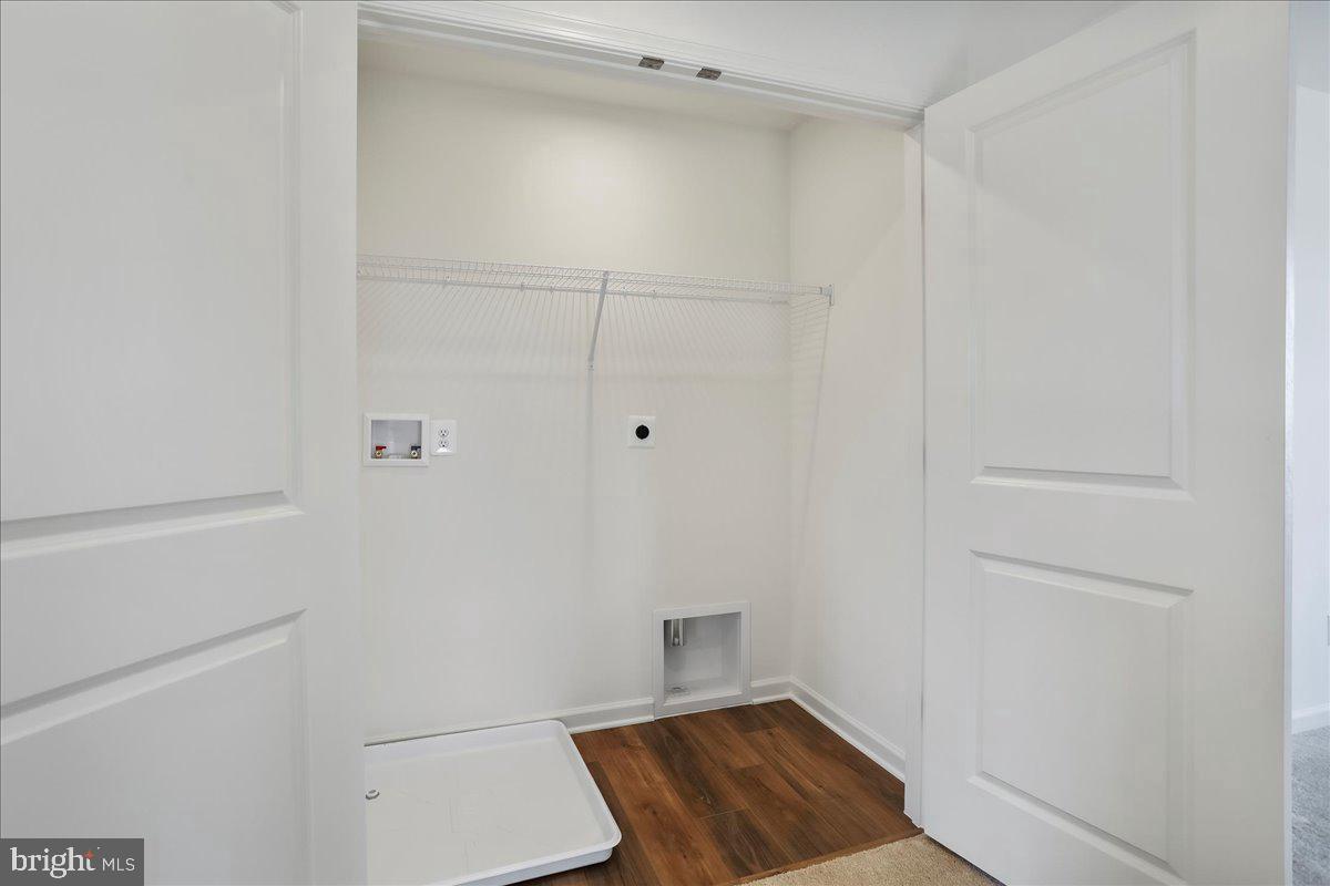 64 Stafford Pl Property Photo 17