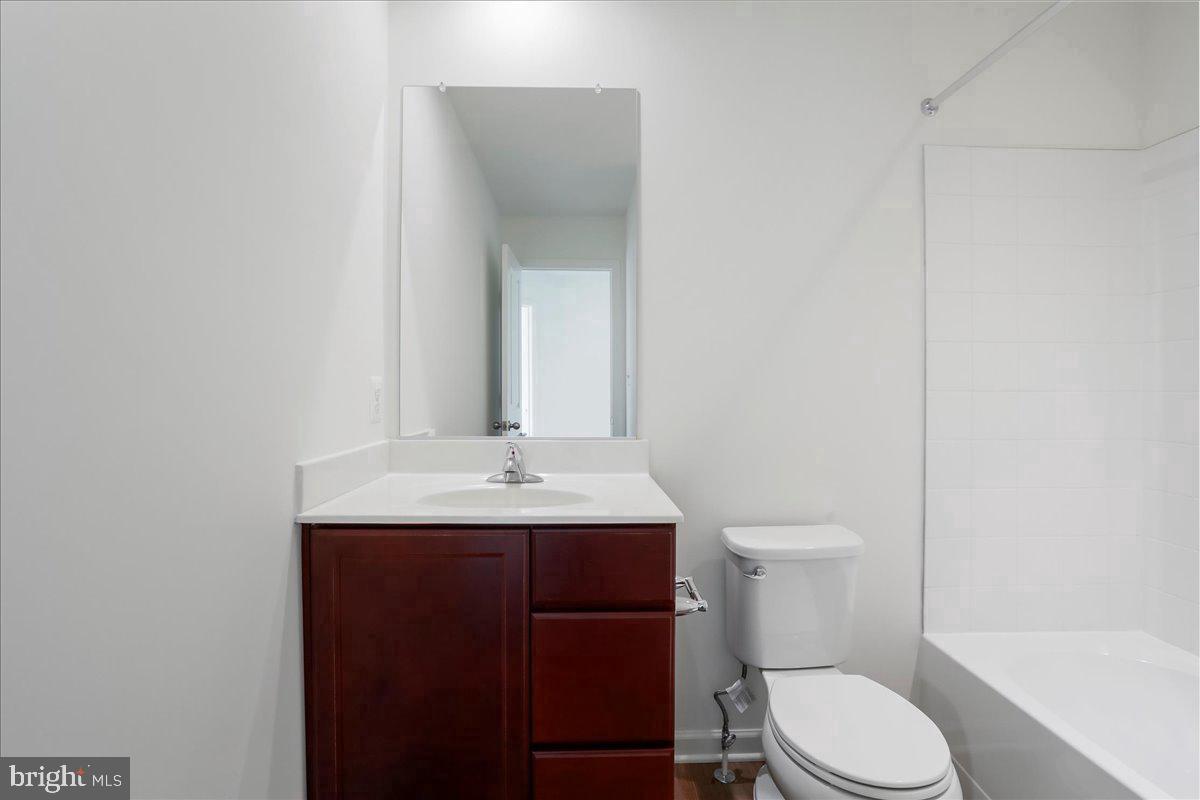 64 Stafford Pl Property Photo 18