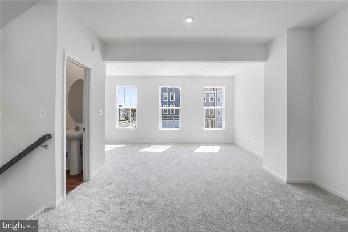 64 Stafford Pl Property Photo 20