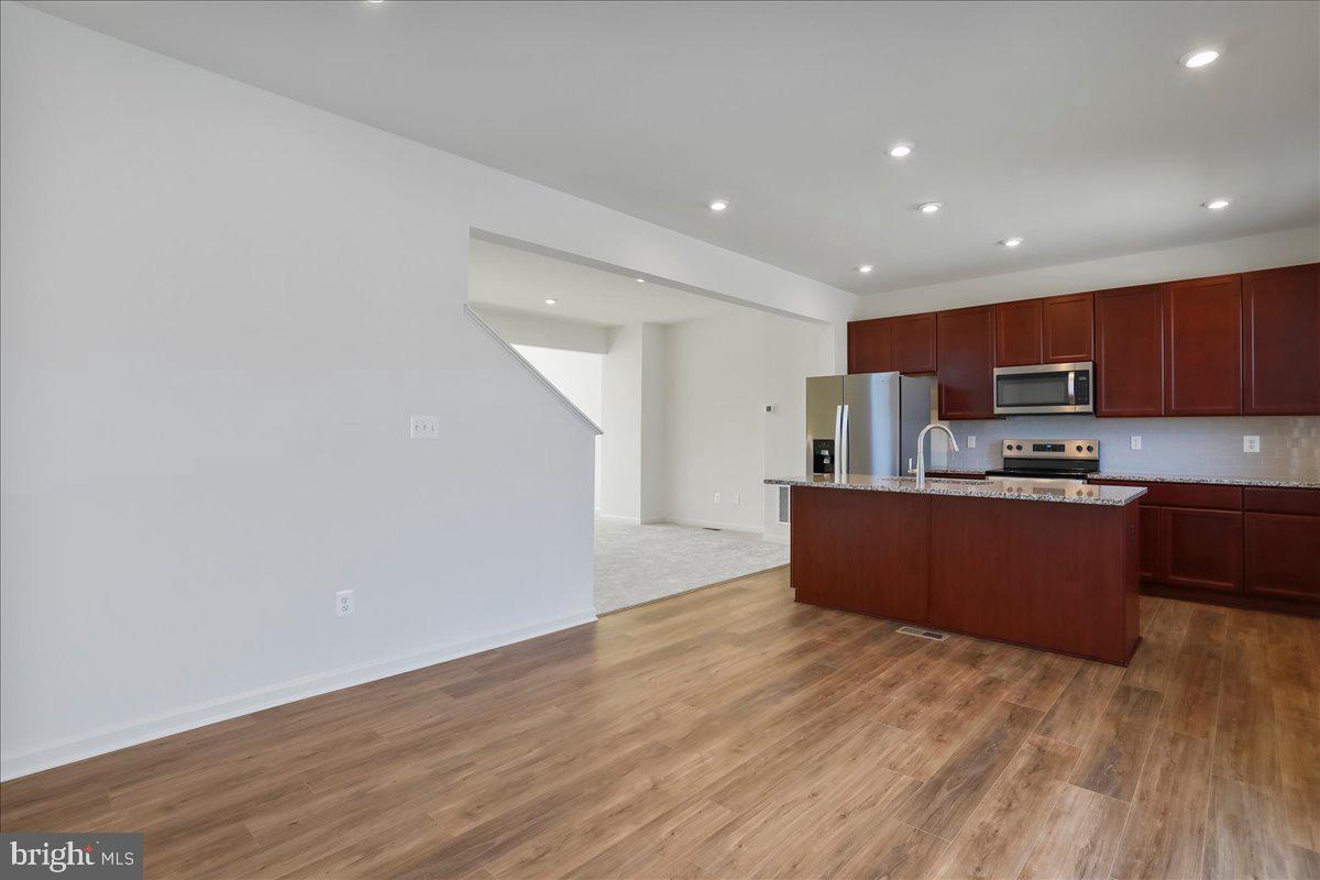 64 Stafford Pl Property Photo 26