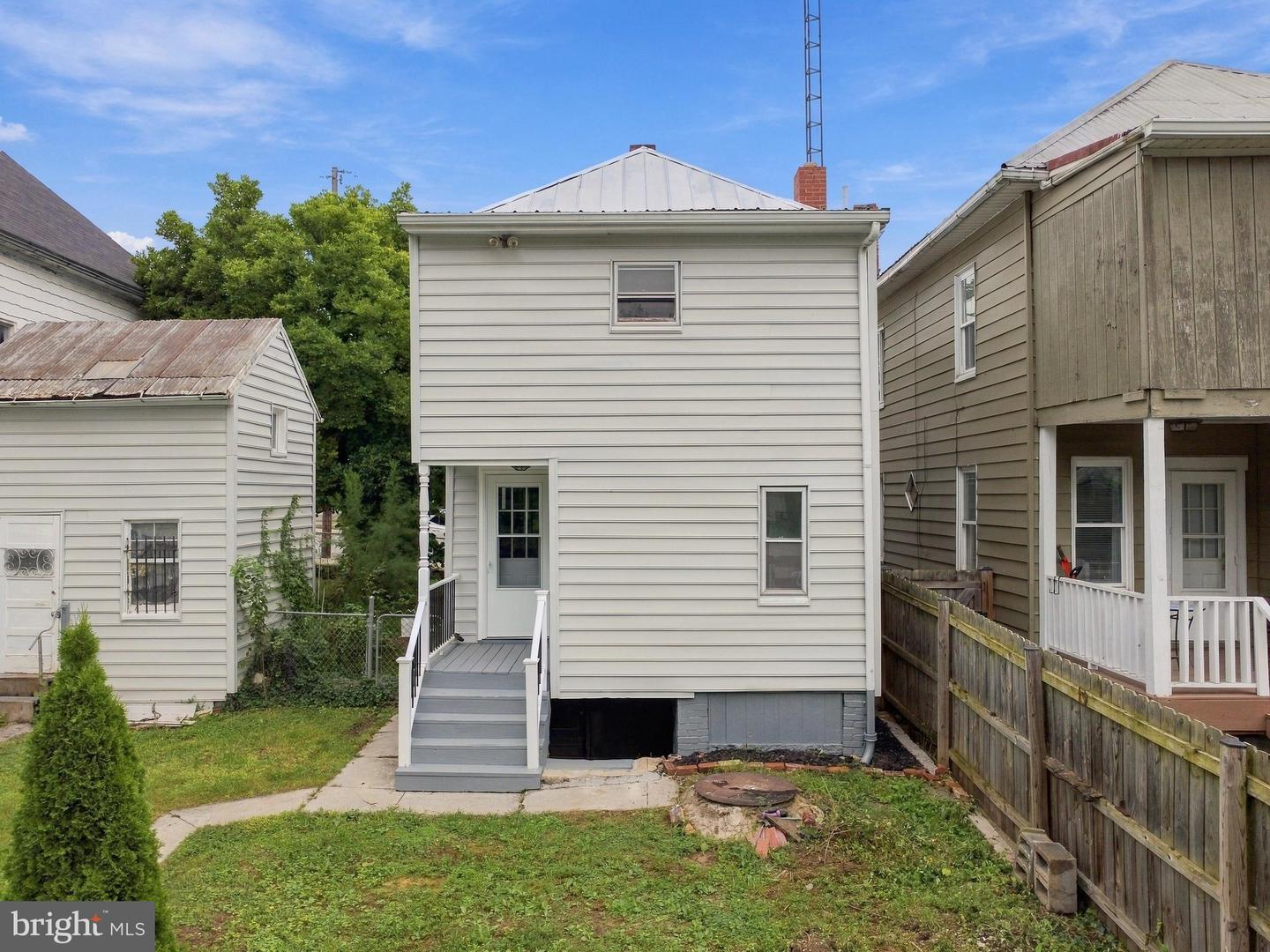 615 Virginia Ave Property Photo 25
