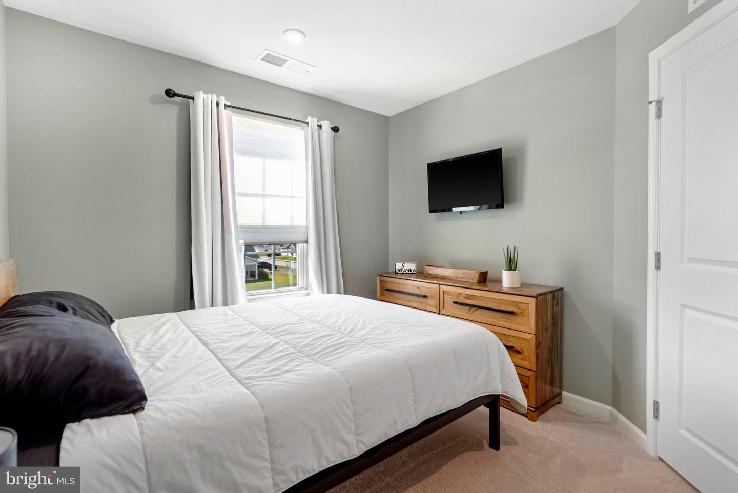 28 Absolution Dr Property Photo 24