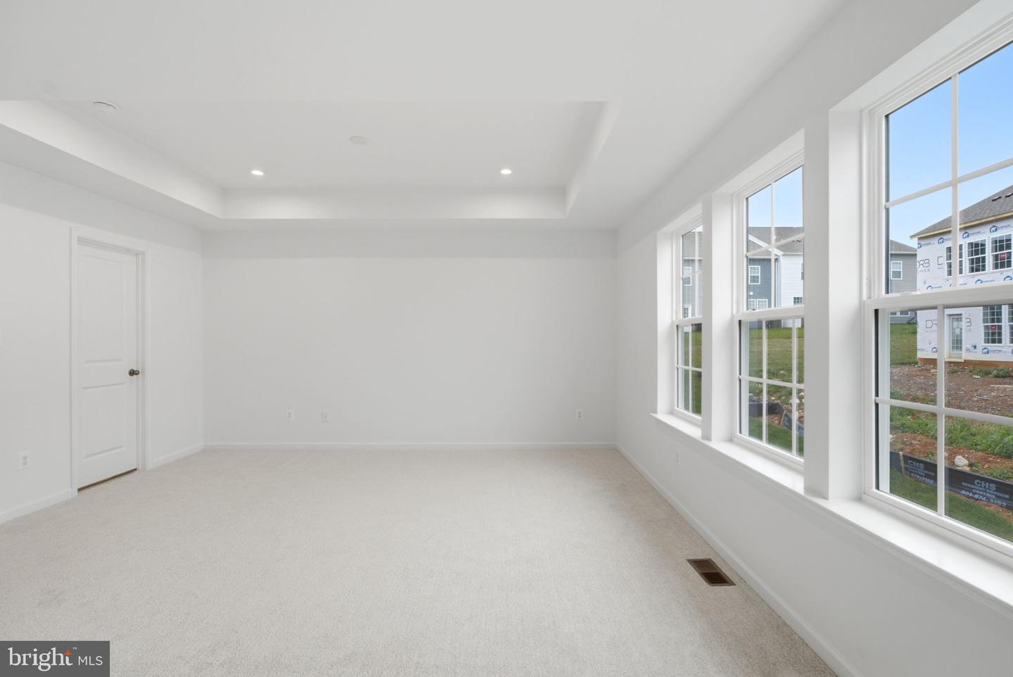 613 Slick Ter Property Photo 13