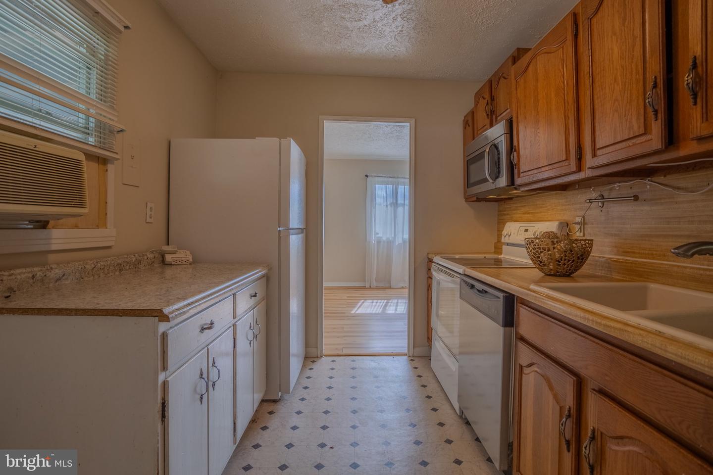626 State Cir Property Photo 7