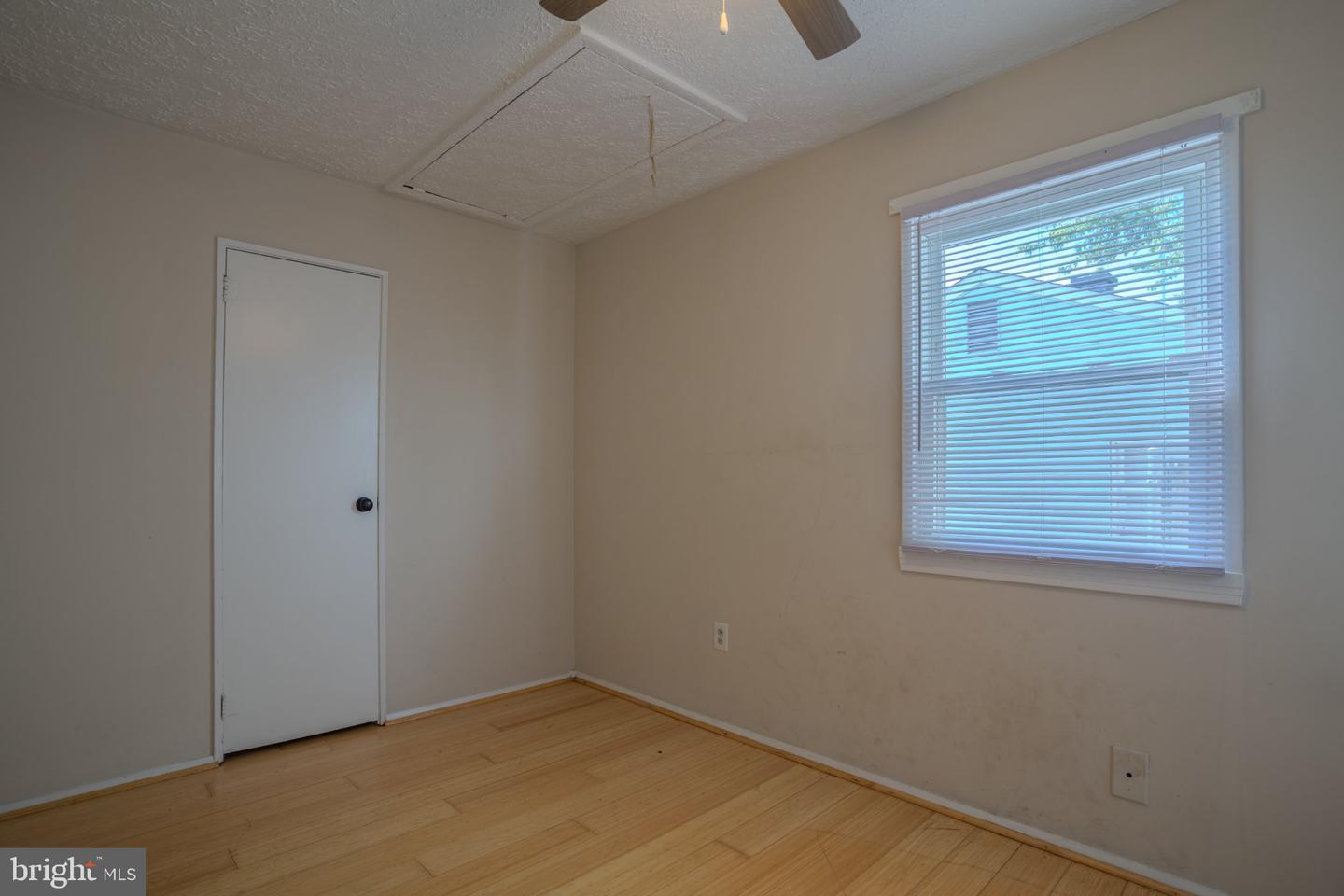 626 State Cir Property Photo 21