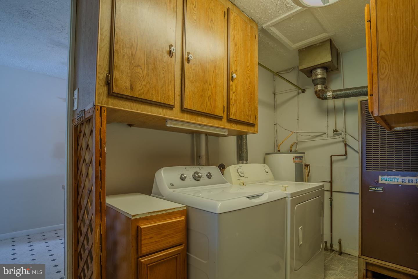 626 State Cir Property Photo 22