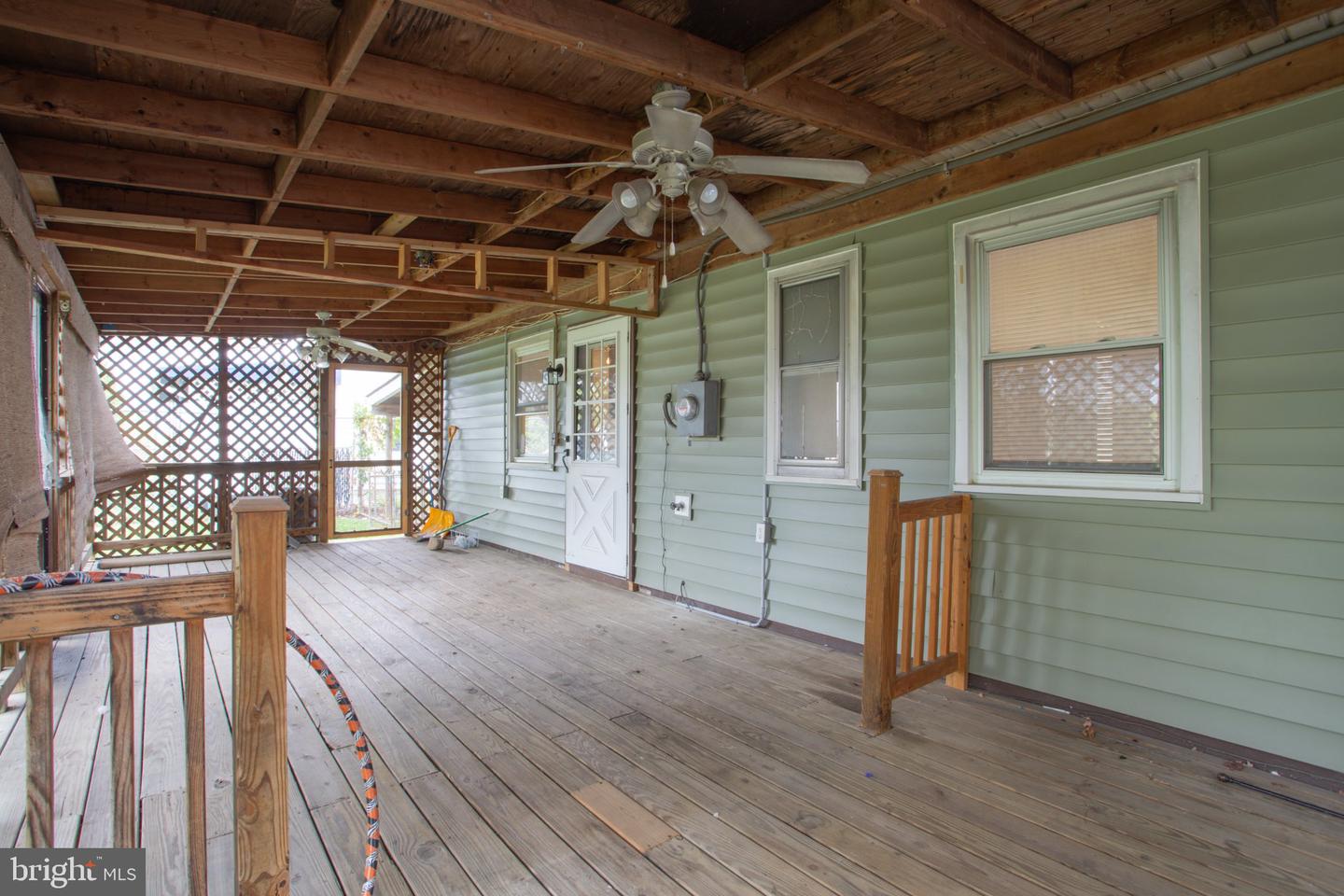 626 State Cir Property Photo 23