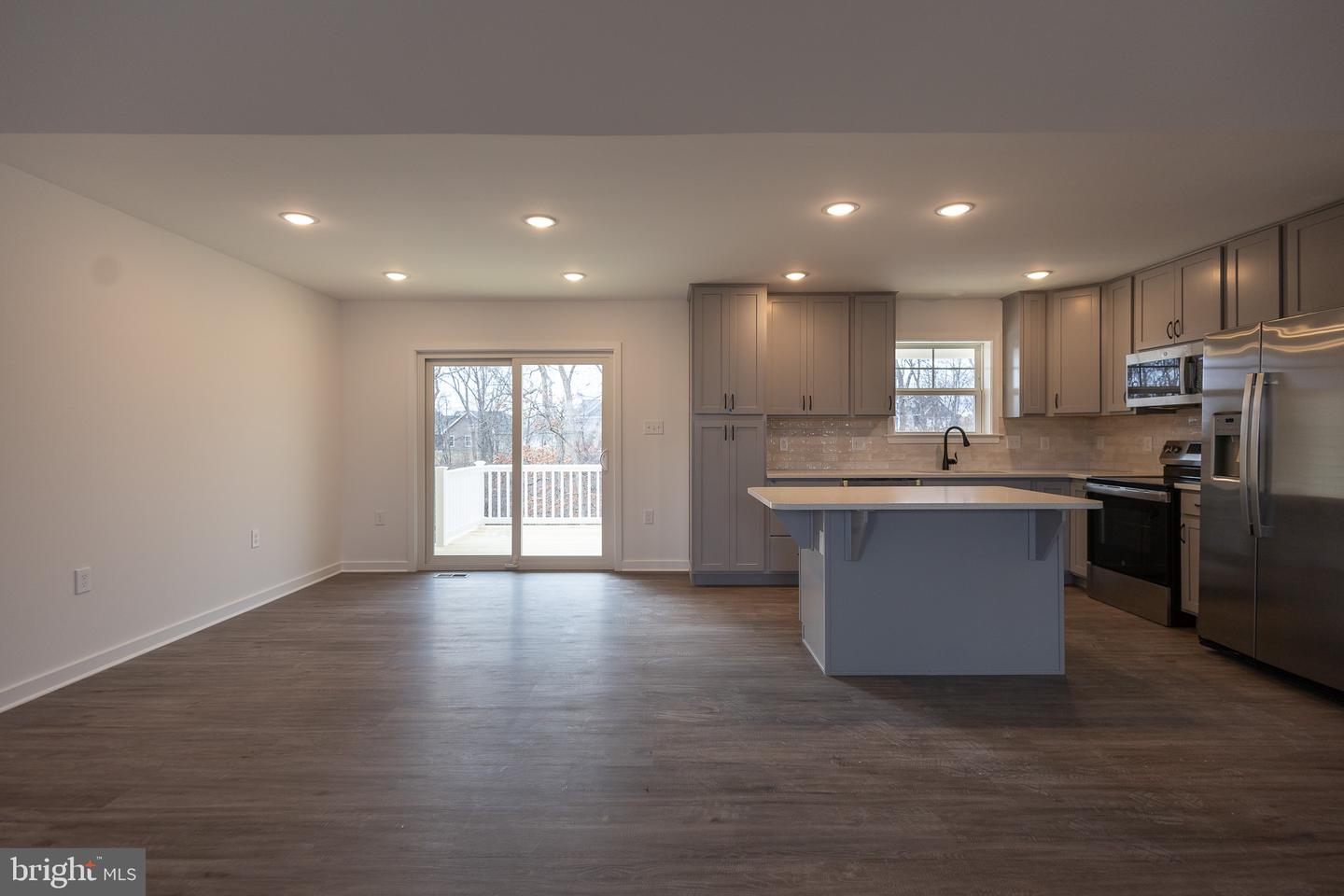 1091 Loop Rd Property Photo 10