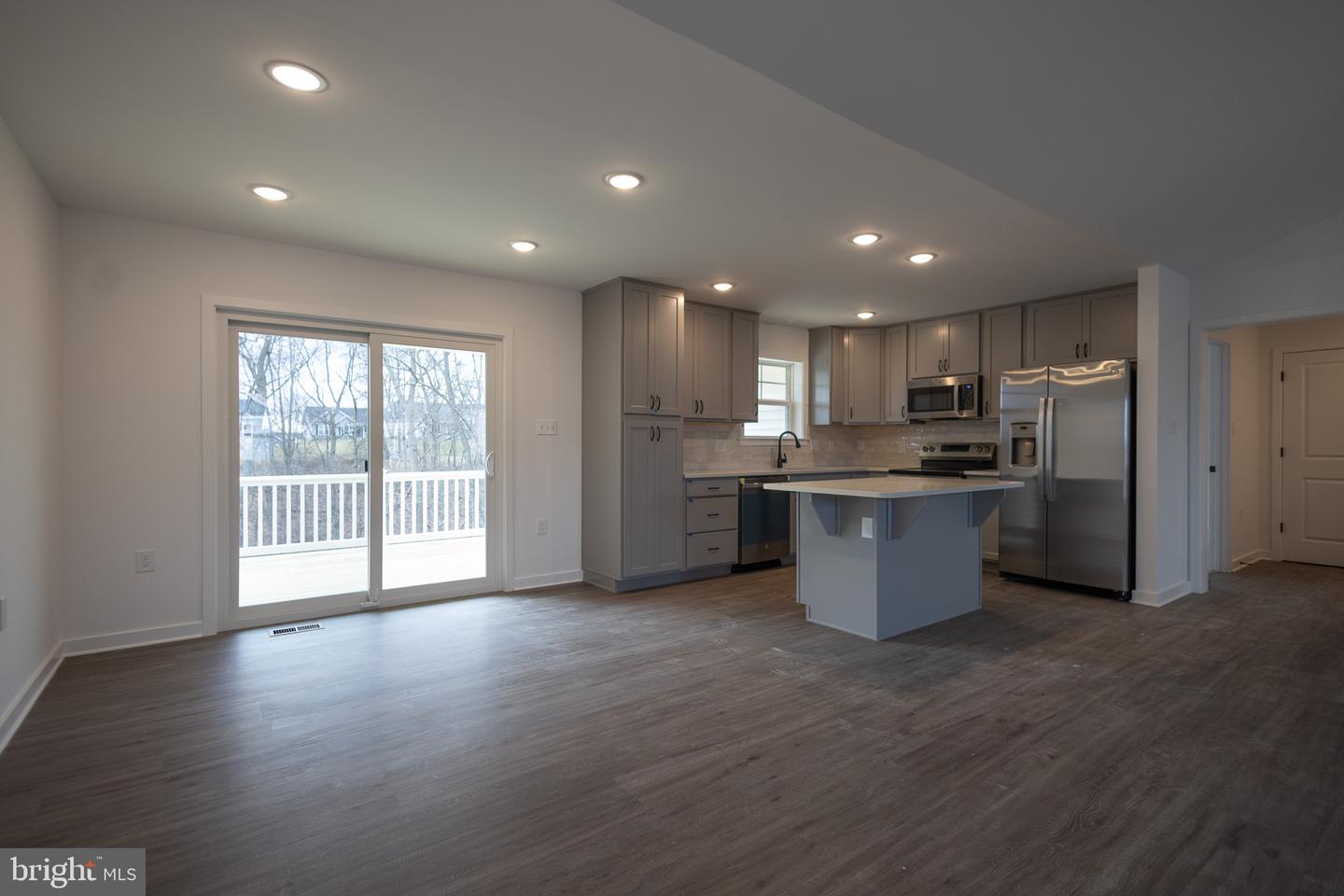 1091 Loop Rd Property Photo 12