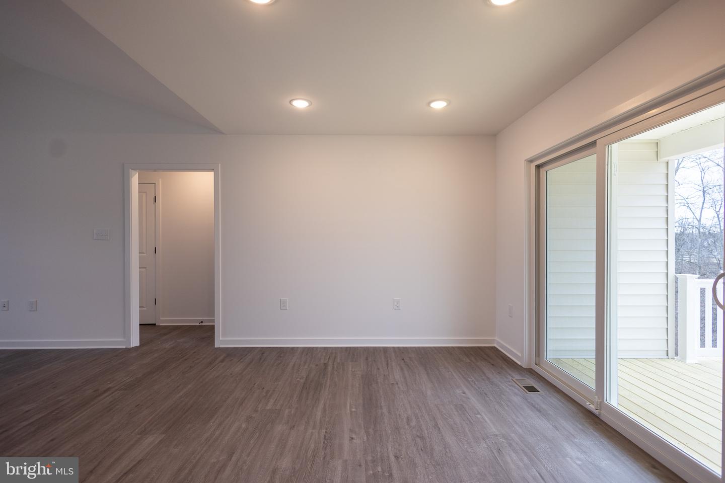 1091 Loop Rd Property Photo 15