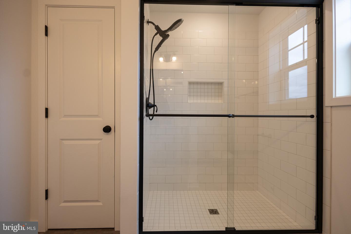 1091 Loop Rd Property Photo 35