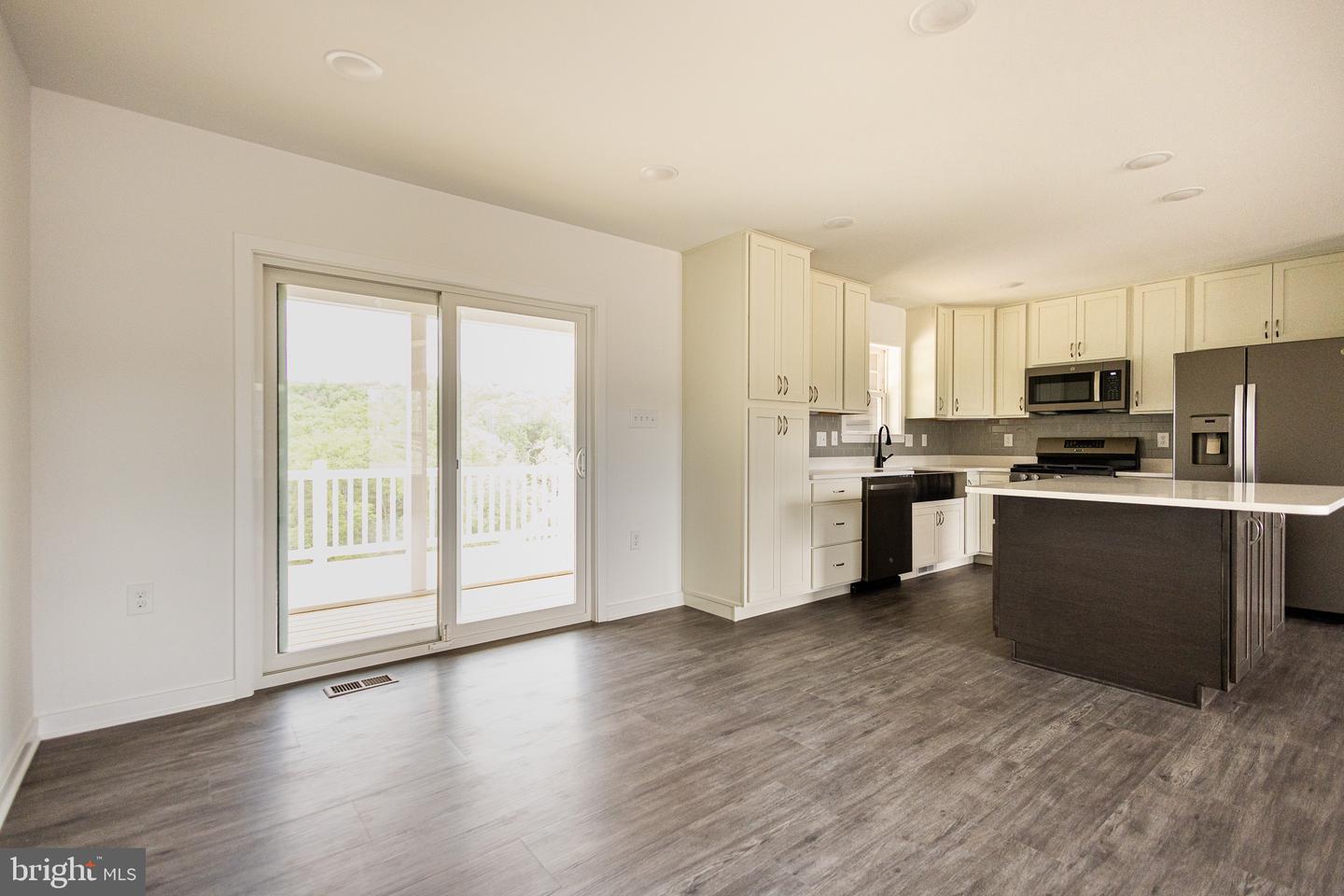 1091 Loop Rd Property Photo 51