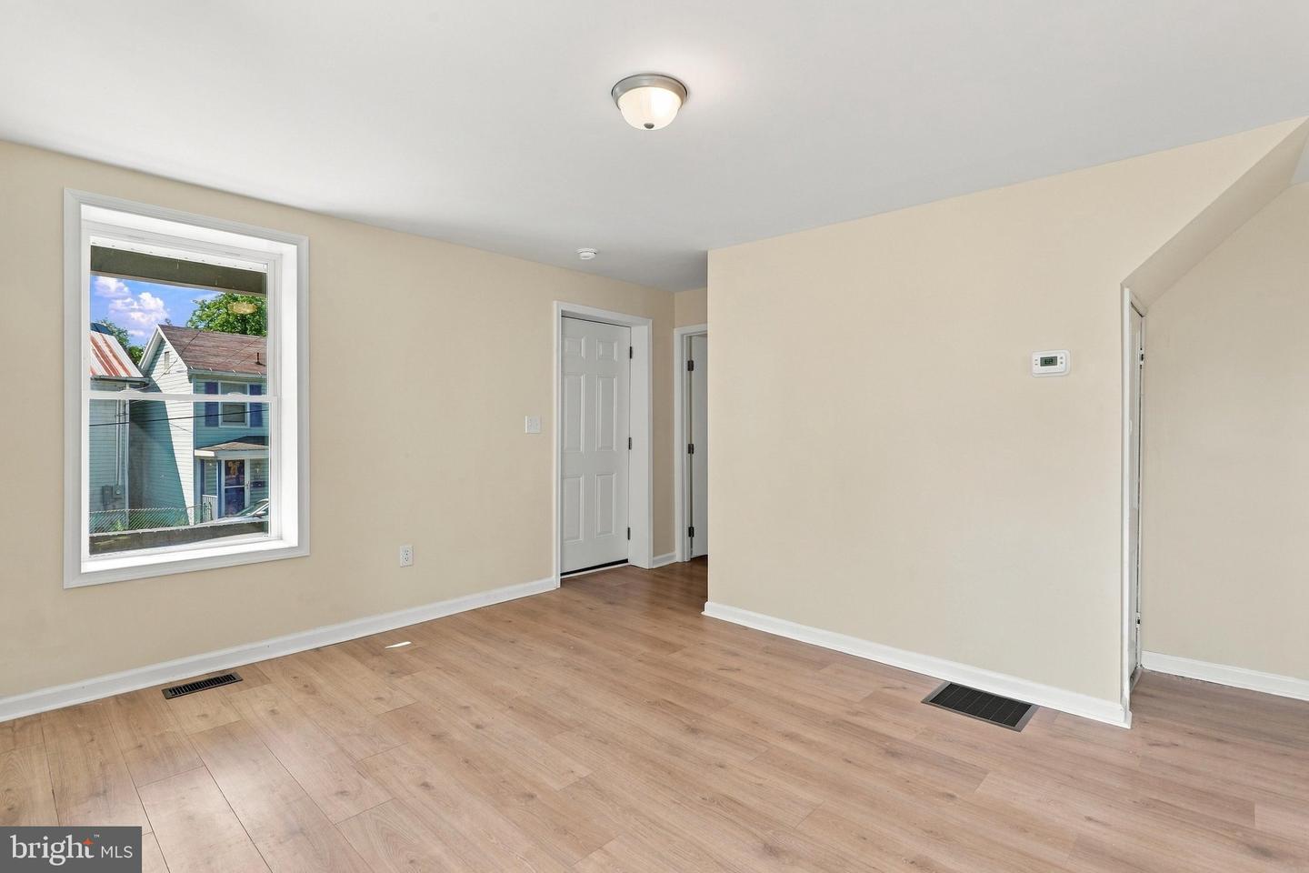 111 N High St Property Photo 6