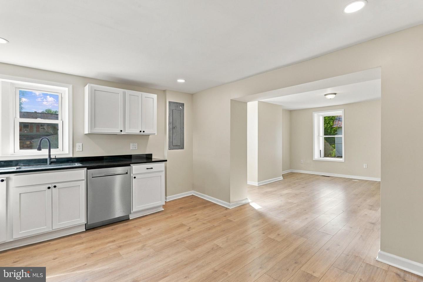111 N High St Property Photo 12