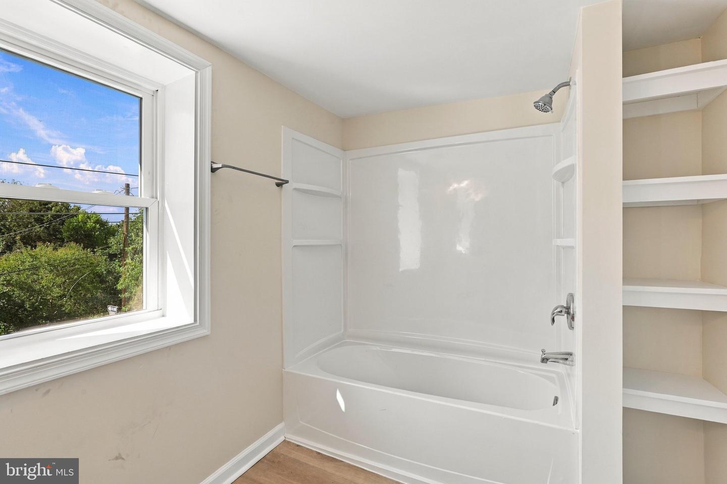 111 N High St Property Photo 30