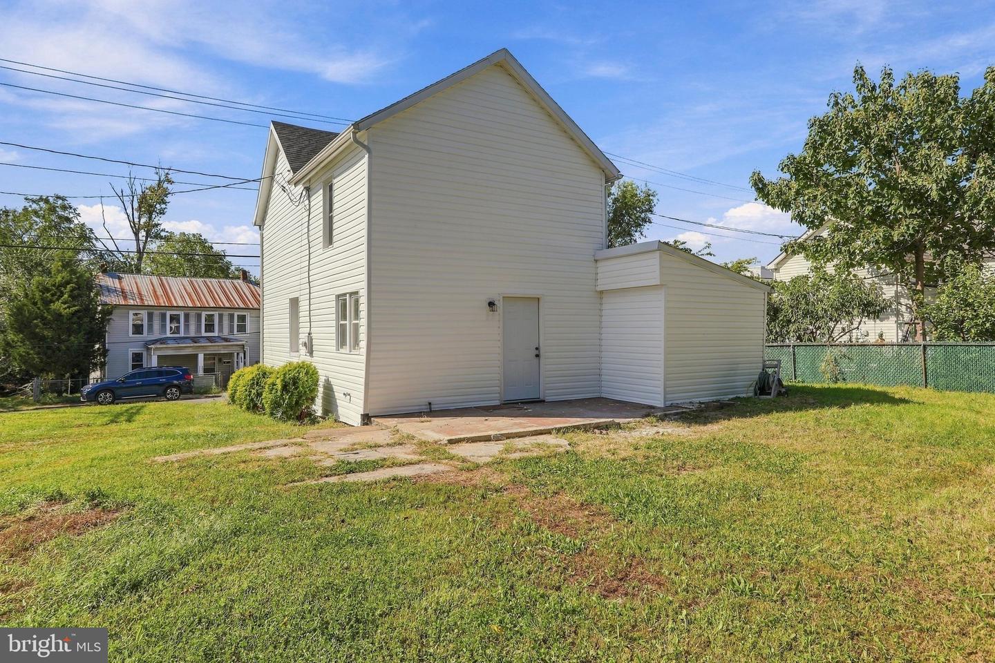 111 N High St Property Photo 33