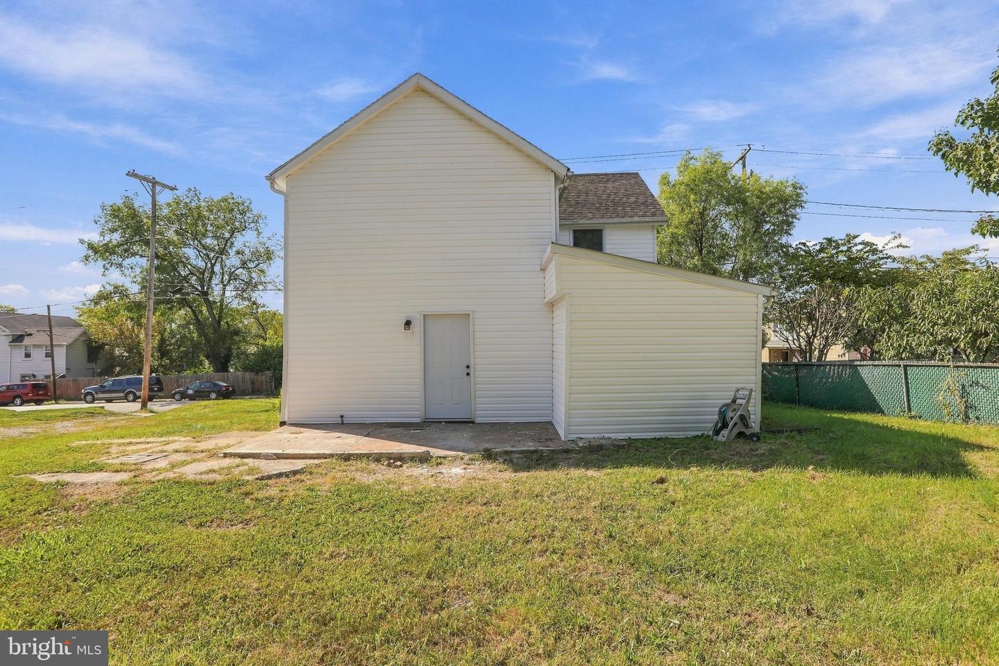 111 N High St Property Photo 34