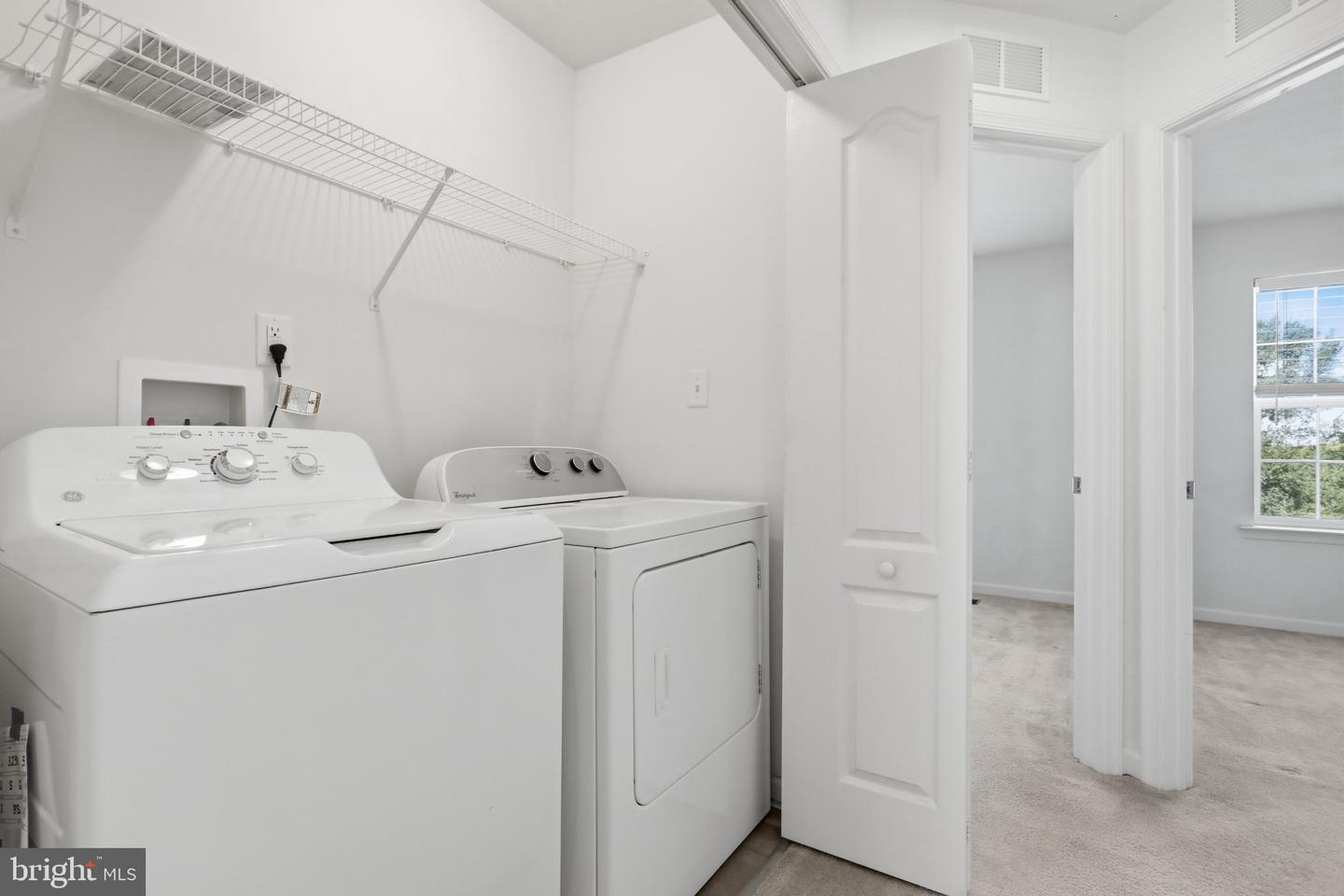 65 Darien Dr Property Photo 11