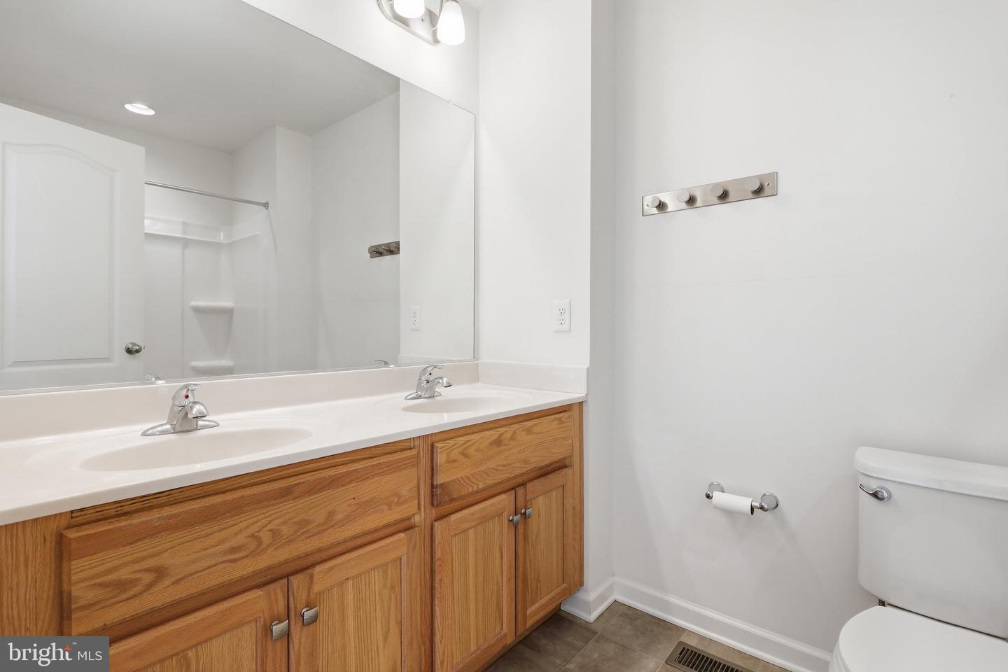 65 Darien Dr Property Photo 15