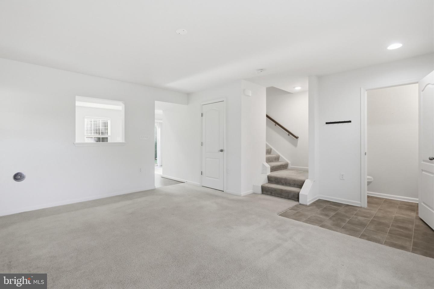 65 Darien Dr Property Photo 22