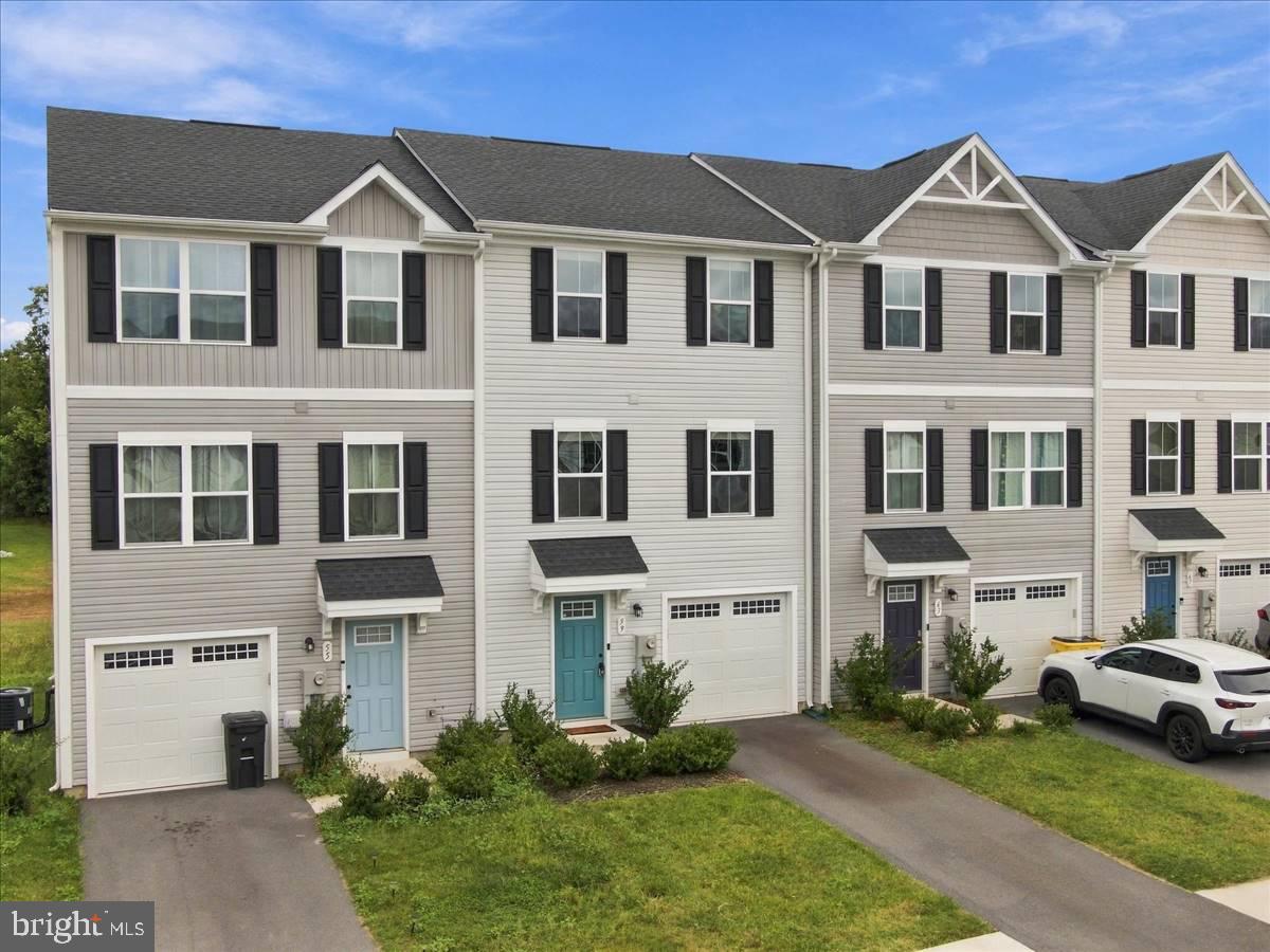 59 OGUNQUIT DR Property Photo 1