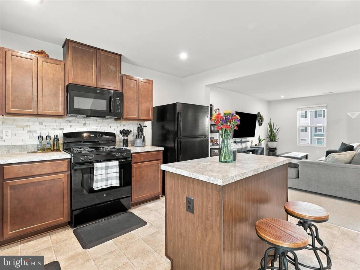 59 Ogunquit Dr Property Photo 5