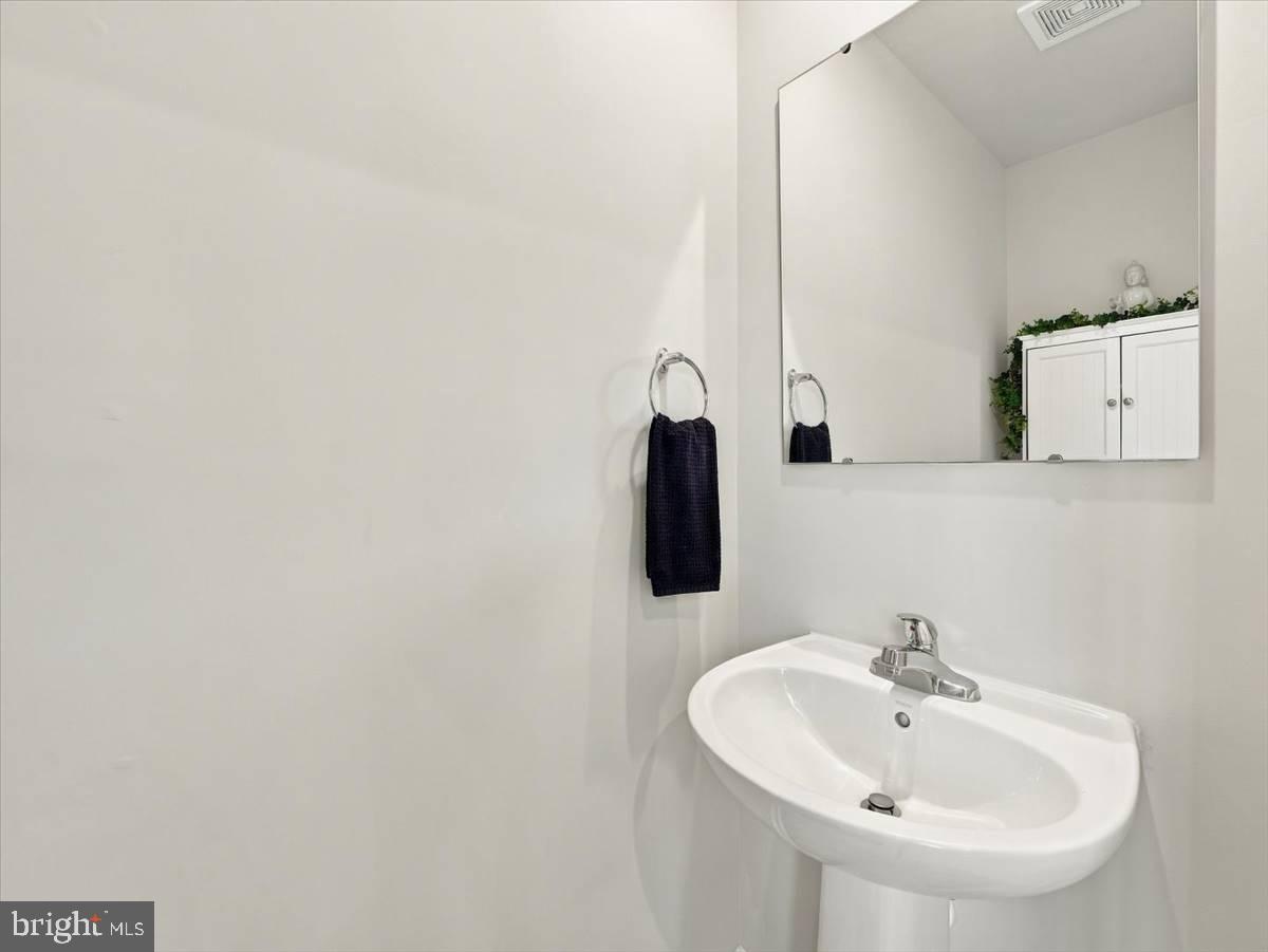 59 Ogunquit Dr Property Photo 10