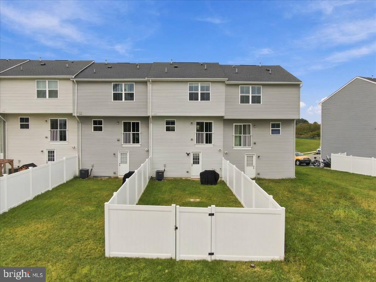 59 Ogunquit Dr Property Photo 32